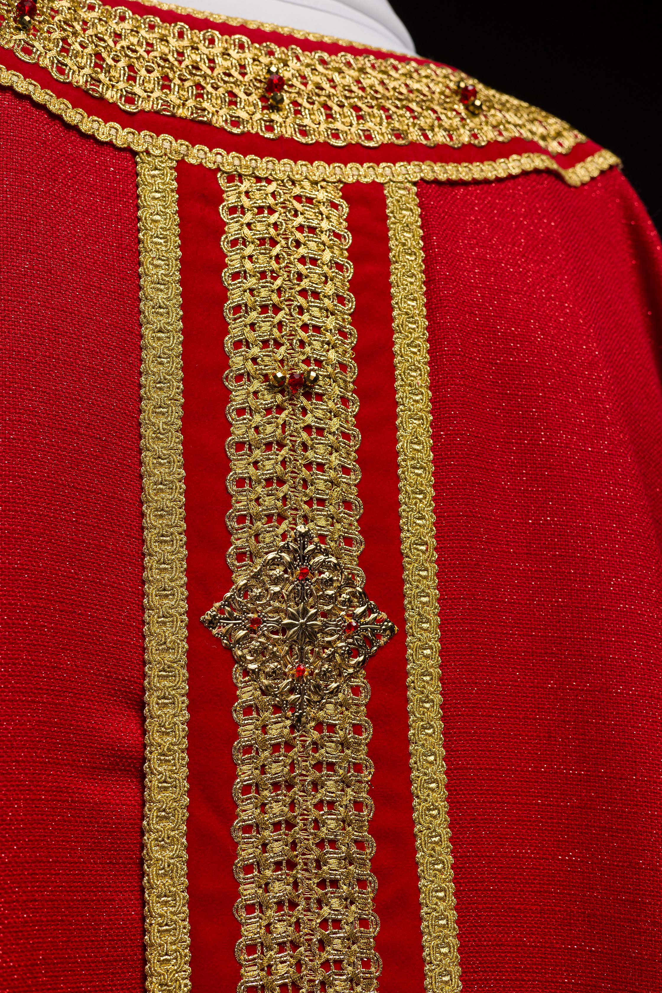 Handmade chasuble with natural stones Handmade 7001