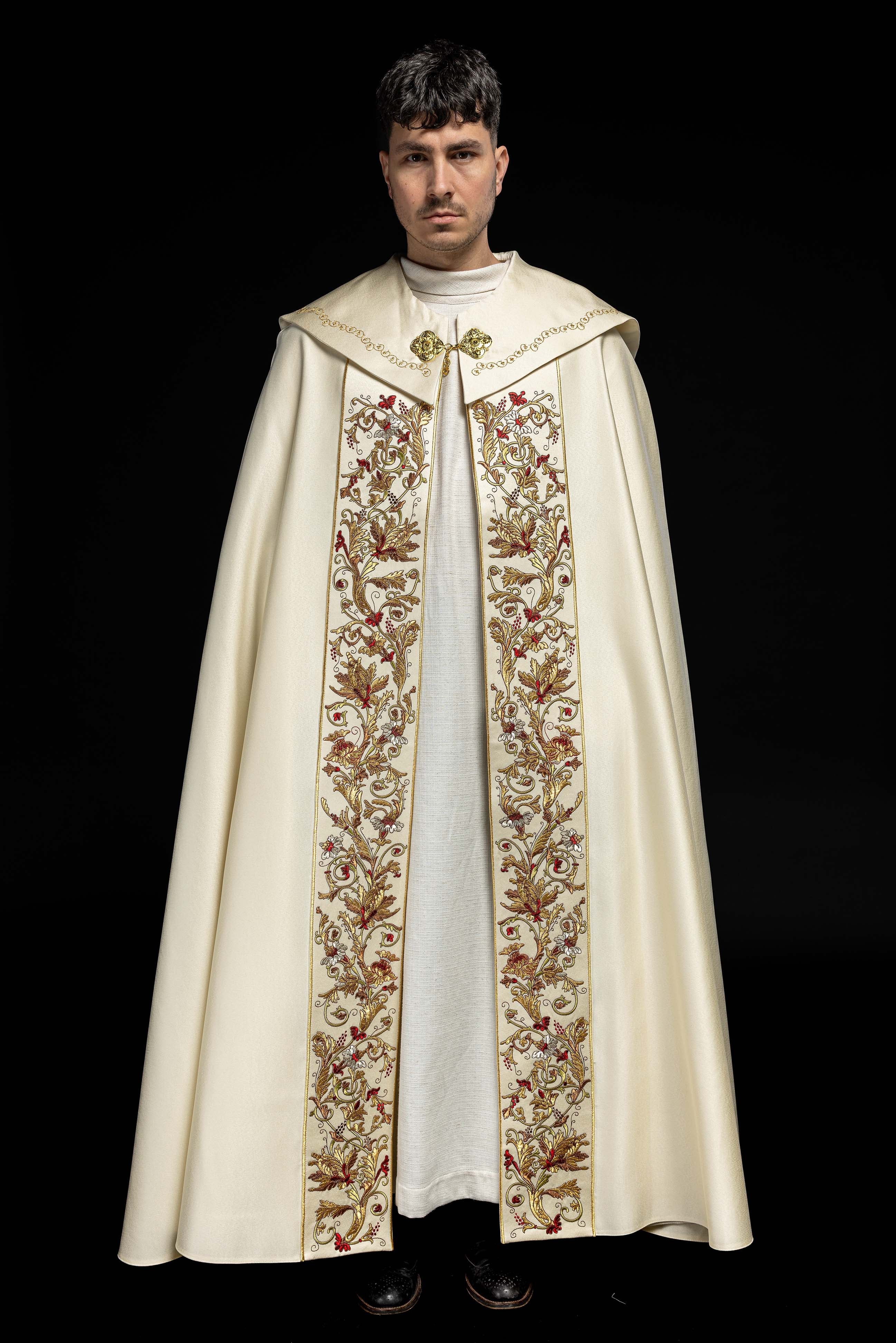 Liturgical cope with gold IHS motif - HAFTINAUSA.COM
