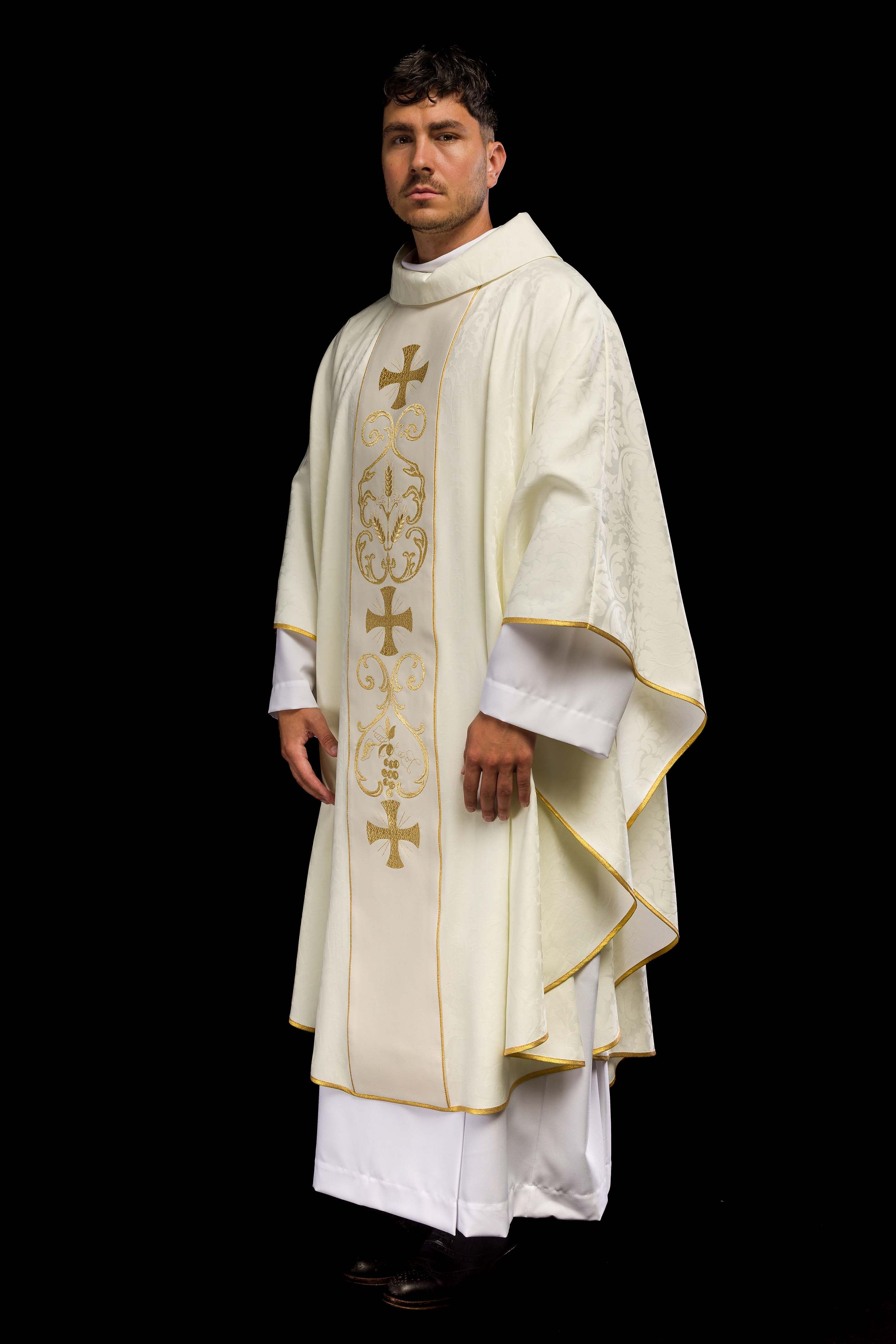 Liturgical chasuble with a decorated belt