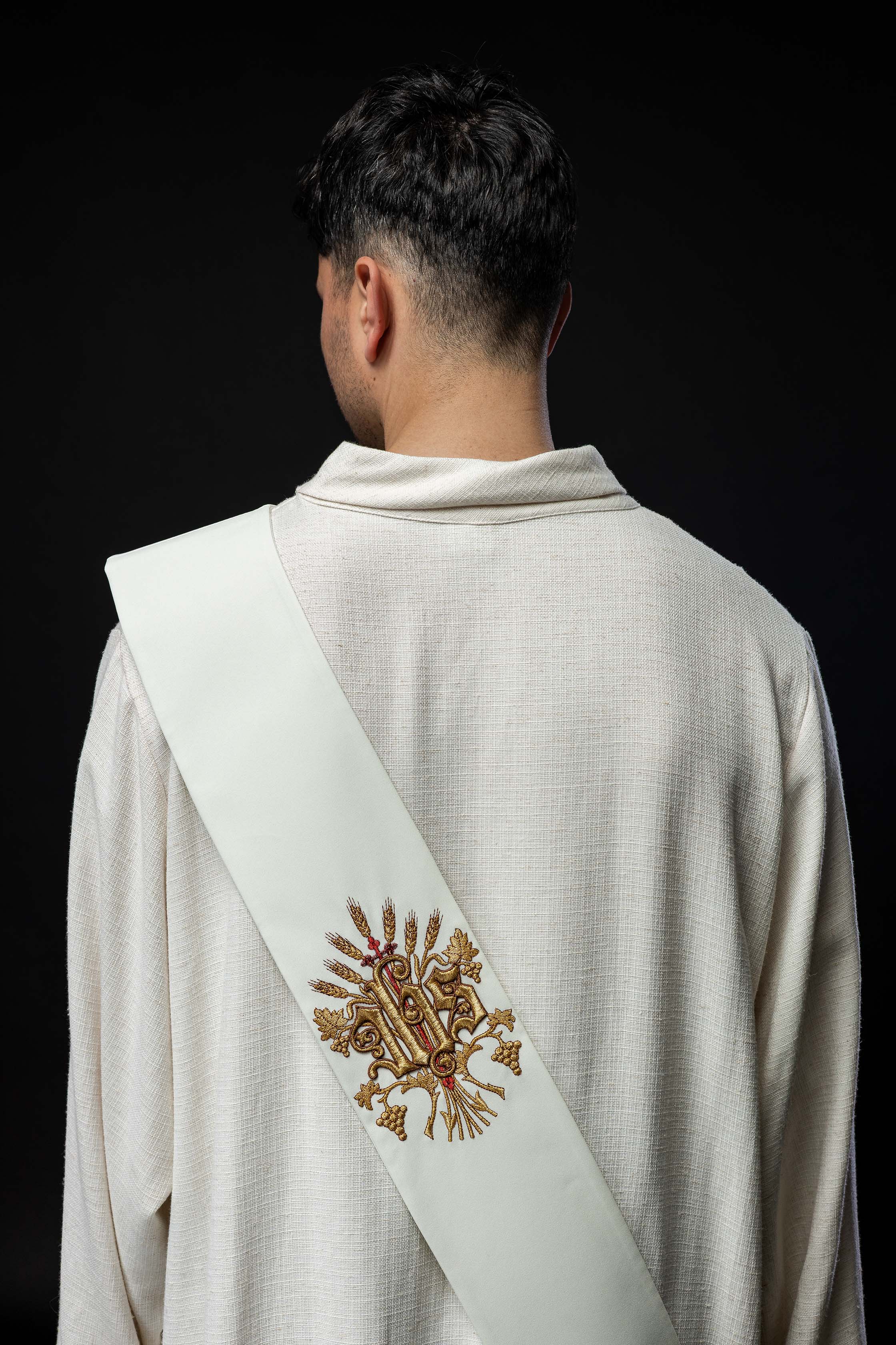 Deacon stole with grape and cross motif in ecru