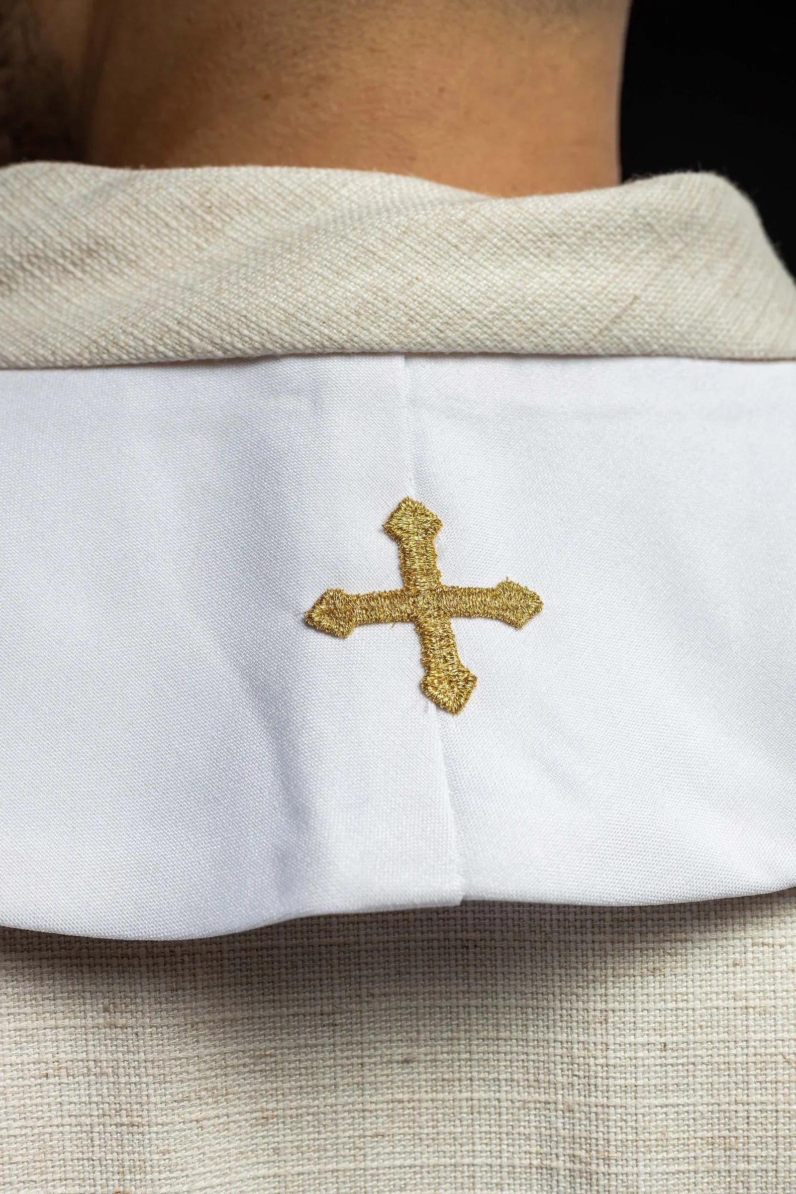 Embroidered Marian priestly stole in white