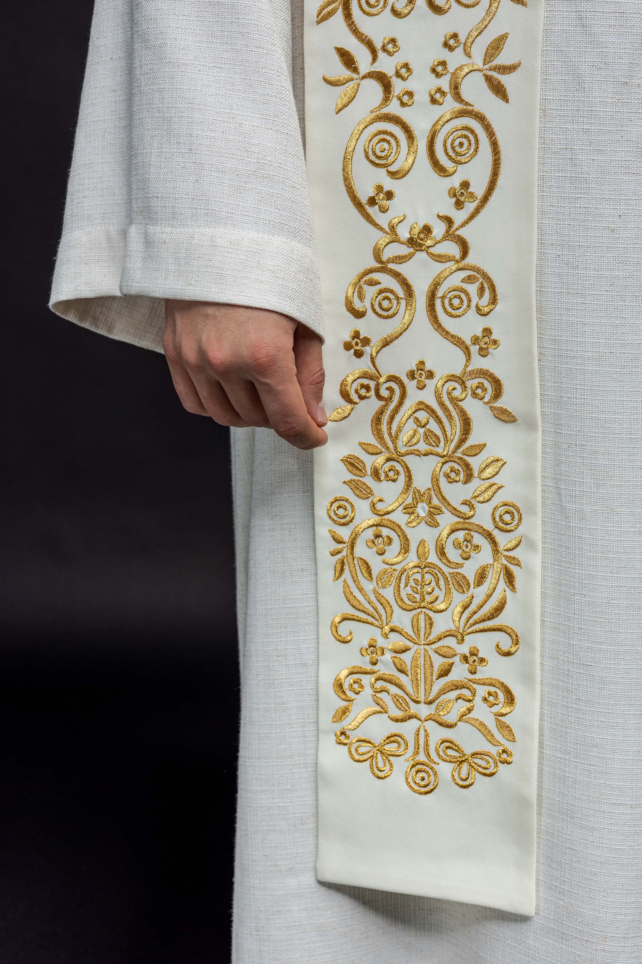 Stuła haftowana Maryjna ecru - ORNATY.PL