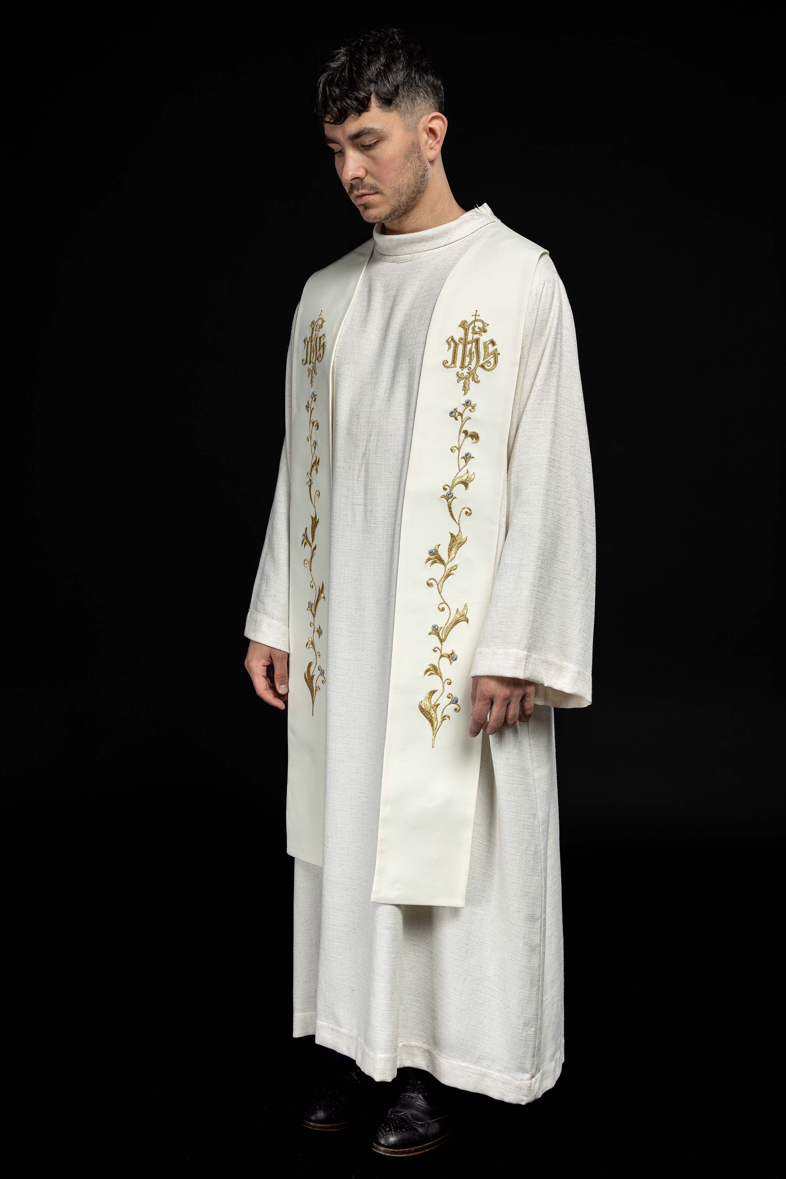 Ecru priestly stole embroidered with IHS on a cross - HAFTINAUSA.COM