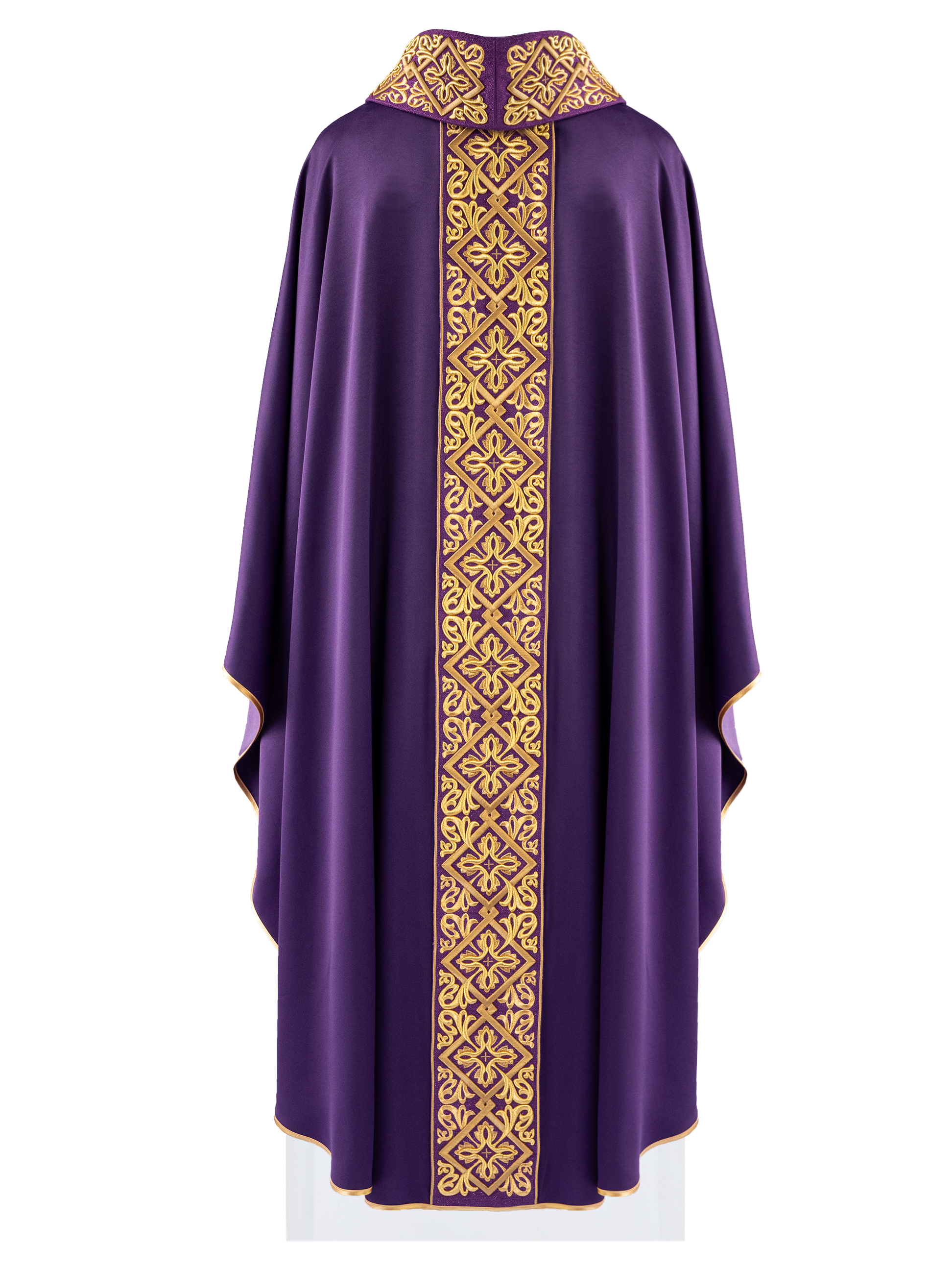 Purple chasuble with embroidered collar - HAFTINAUSA.COM