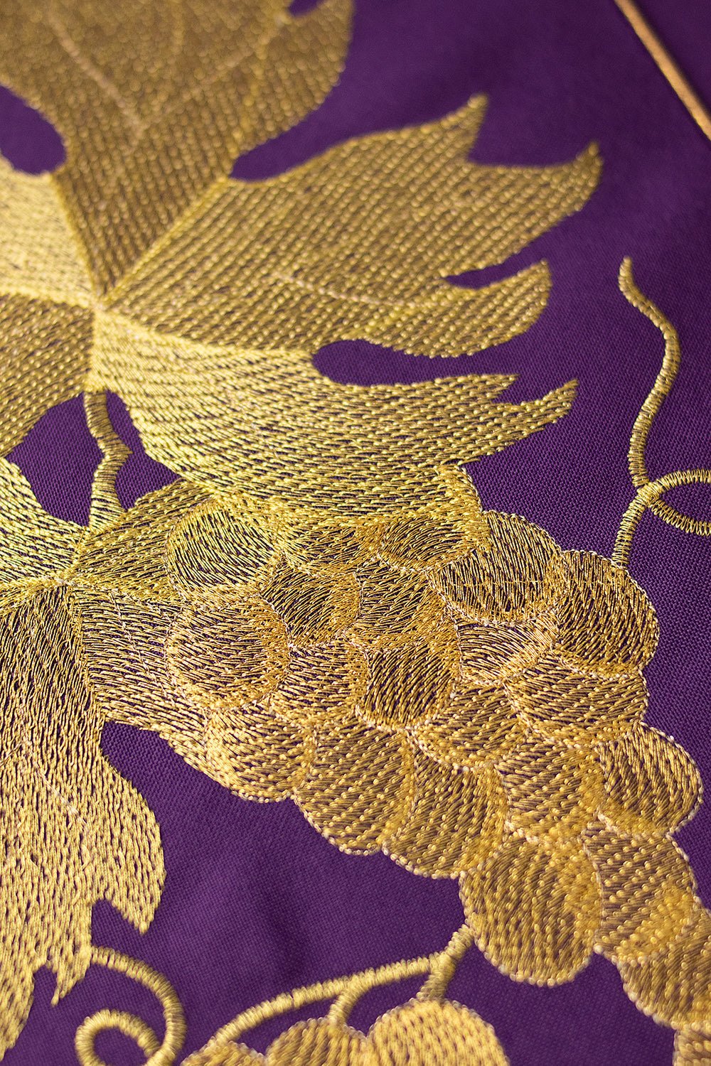 Purple chasuble with gold JHS and grapes embroidery - HAFTINAUSA.COM
