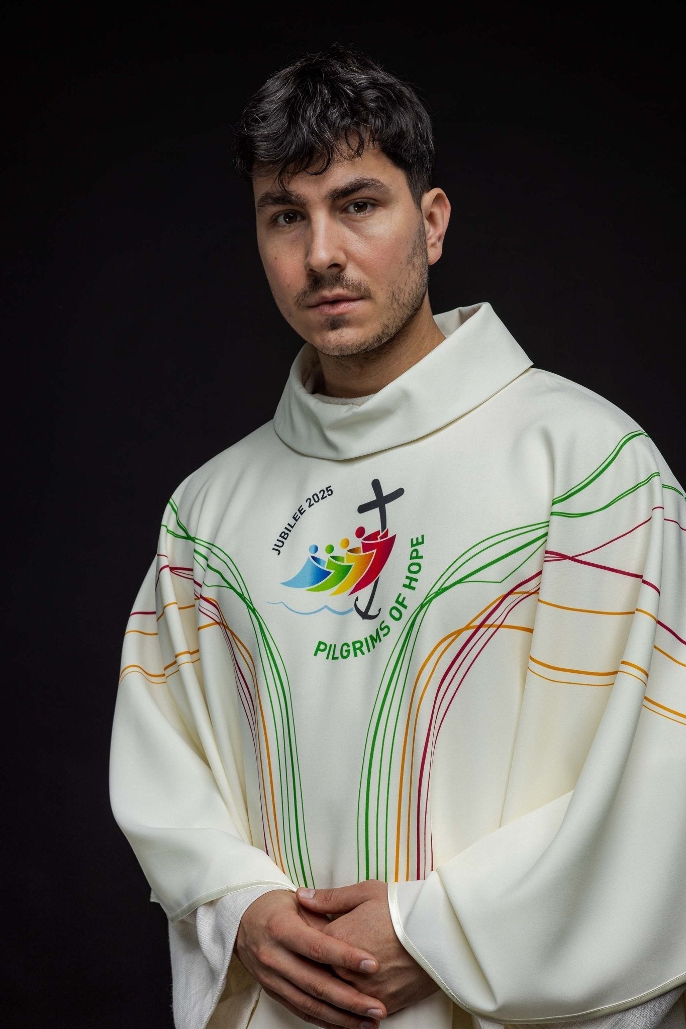 Chasuble in ecru color with the logo “JUBILEE ROME 2025” JR/037/05/12 - HAFTINAUSA.COM