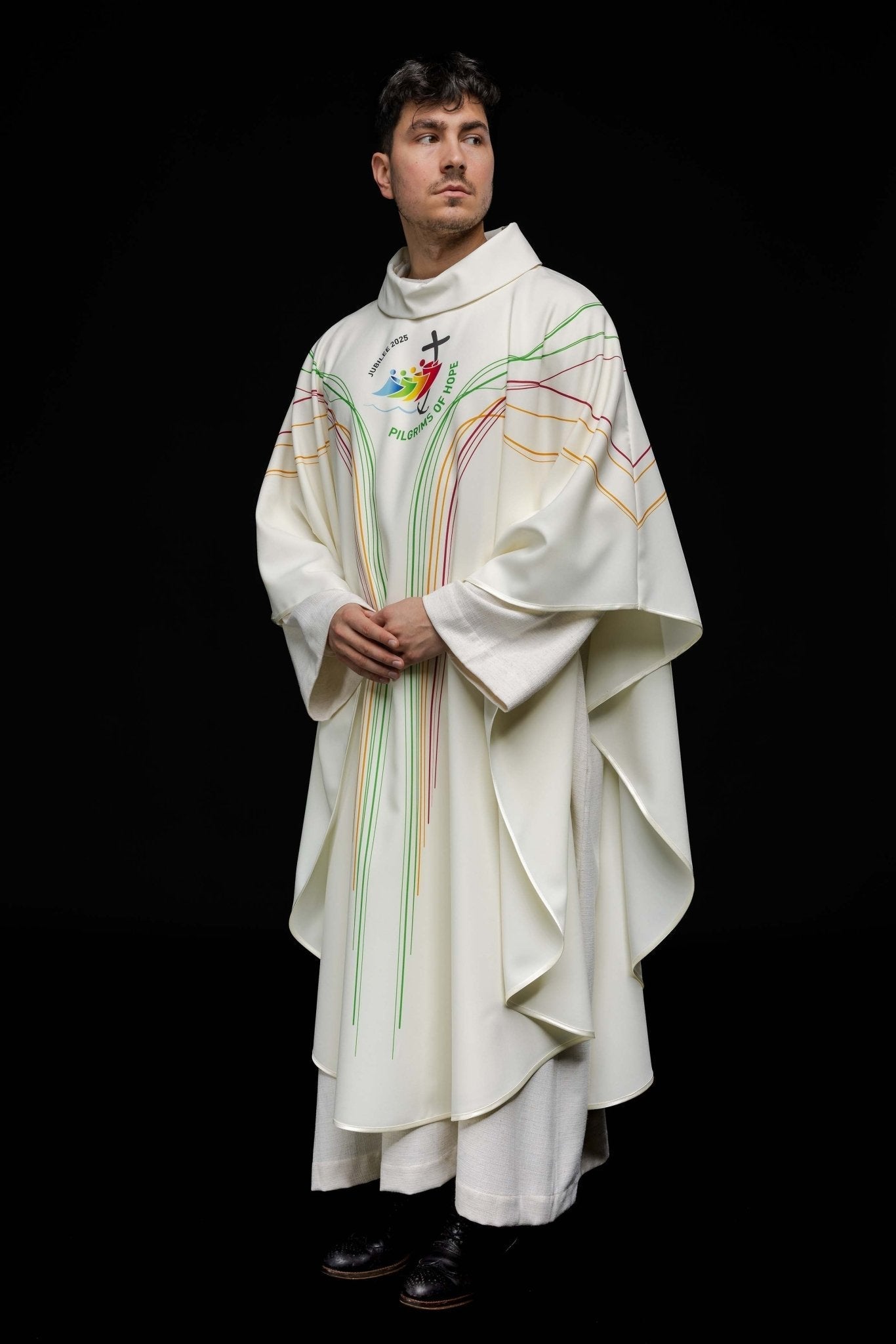 Chasuble in ecru color with the logo “JUBILEE ROME 2025” JR/037/05/12 - HAFTINAUSA.COM