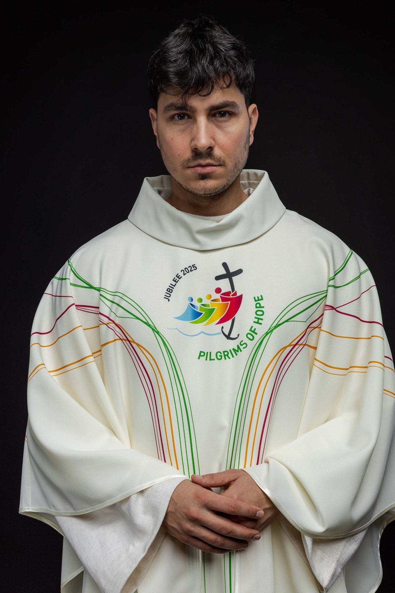 Chasuble in ecru color with the logo “JUBILEE ROME 2025” JR/037/05/12 - HAFTINAUSA.COM