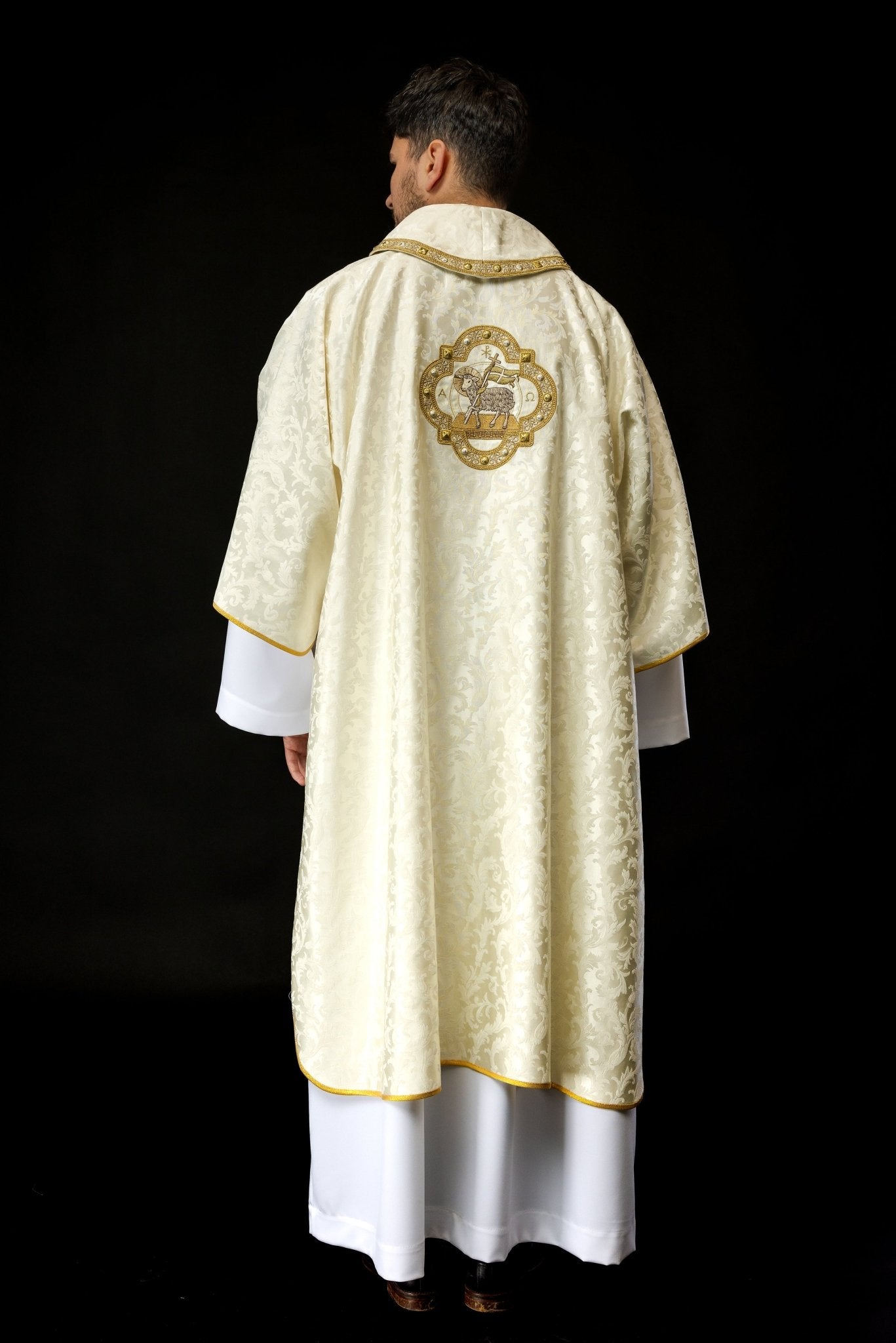 Dalmatic with the Easter Lamb made of decorative fabric S - 1072 - 05 - 88 - D - HAFTINAUSA.COM