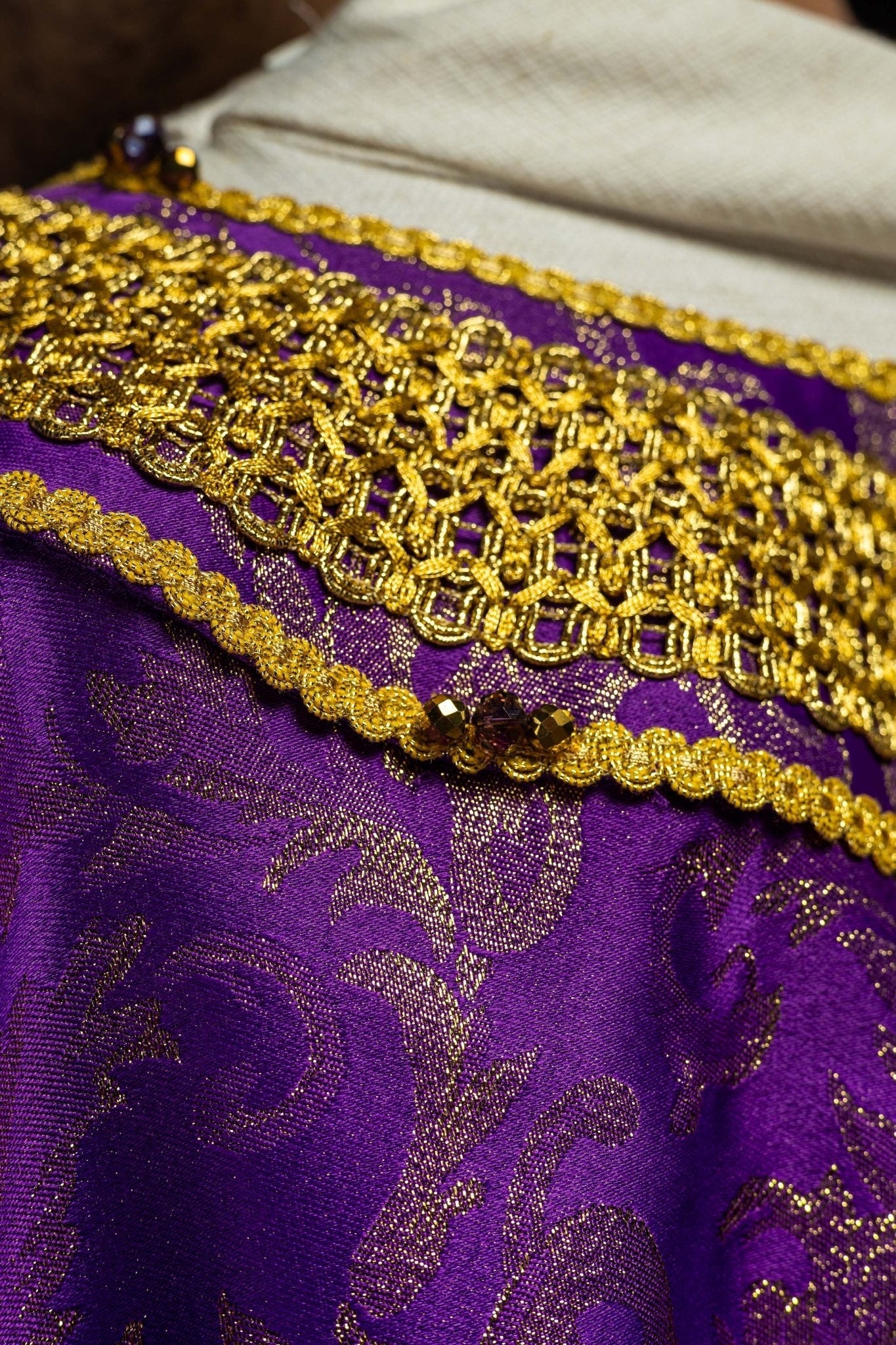 Handmade chasuble with natural stones Handmade 7010 Purple HM/7010/03/90 - HAFTINAUSA.COM