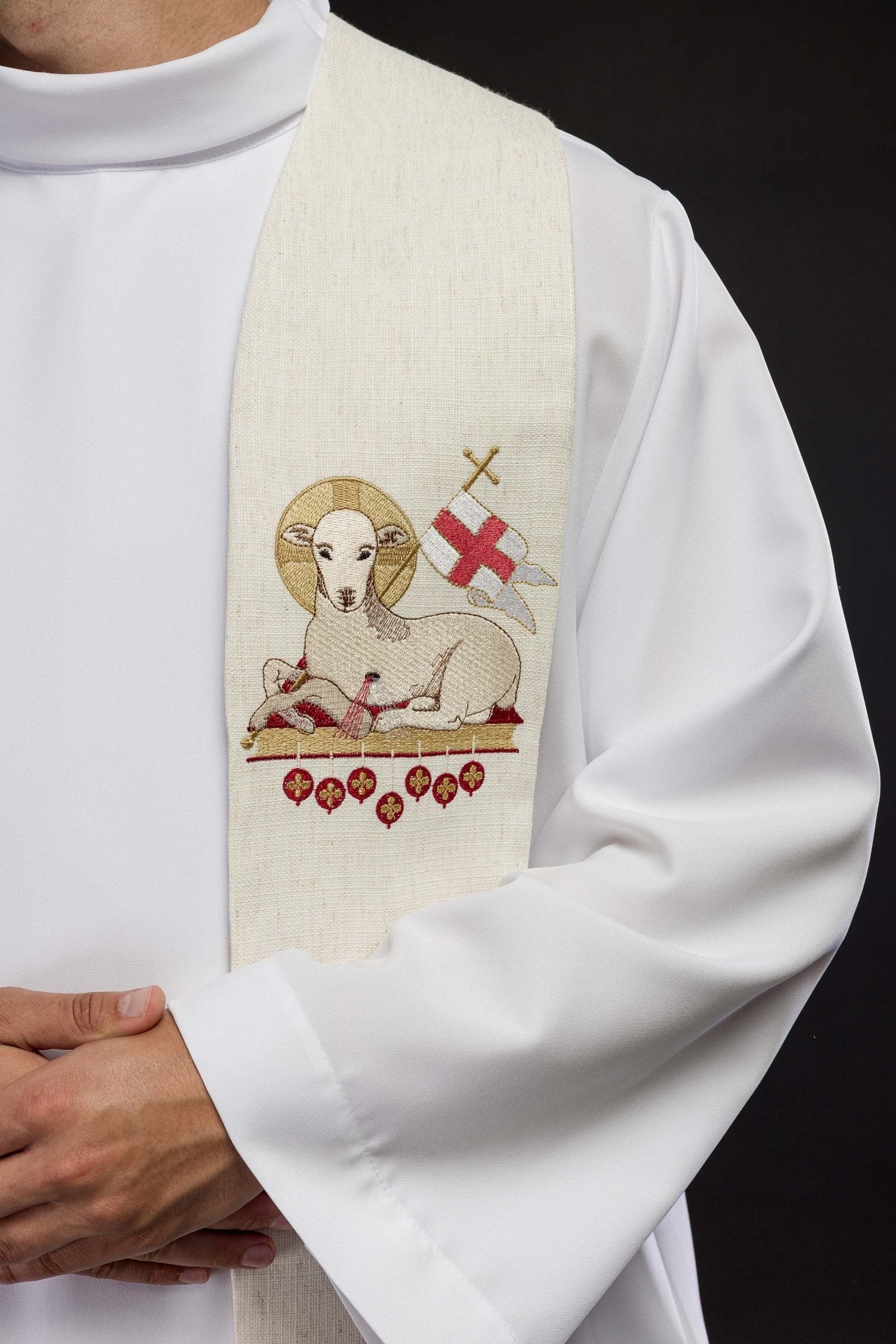 Priestly stole with a lamb motif in ecru KDT/2049/05/49 ECRU - HAFTINAUSA.COM