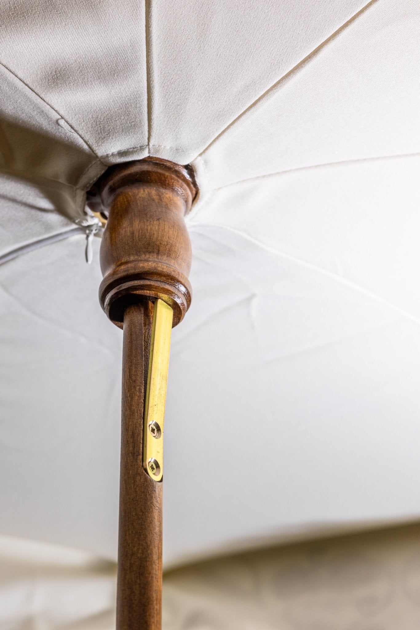 Processional Umbrella with floral motifs KPP/002/05/20 o 100cm ECRU SAT. - HAFTINAUSA.COM