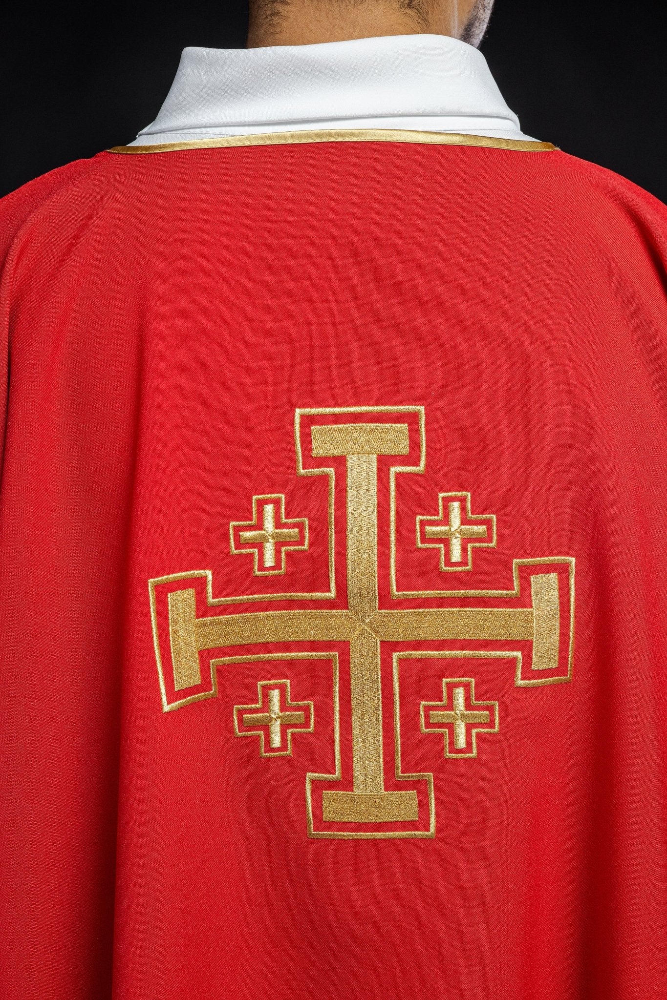 Red dalmatic priest with embroidered gold crosses KDL/022/02/12/D - HAFTINAUSA.COM
