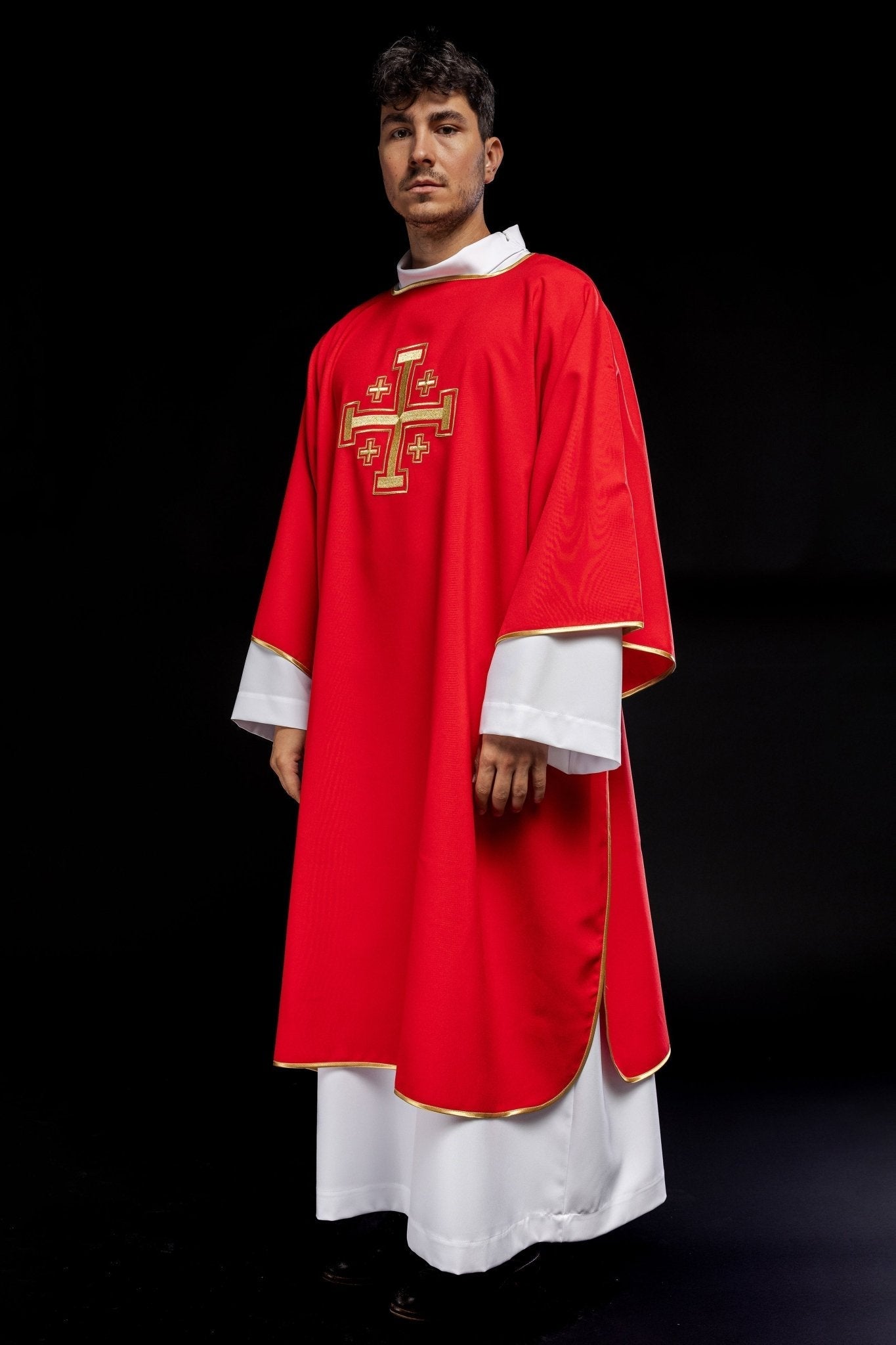 Red dalmatic priest with embroidered gold crosses KDL/022/02/12/D - HAFTINAUSA.COM