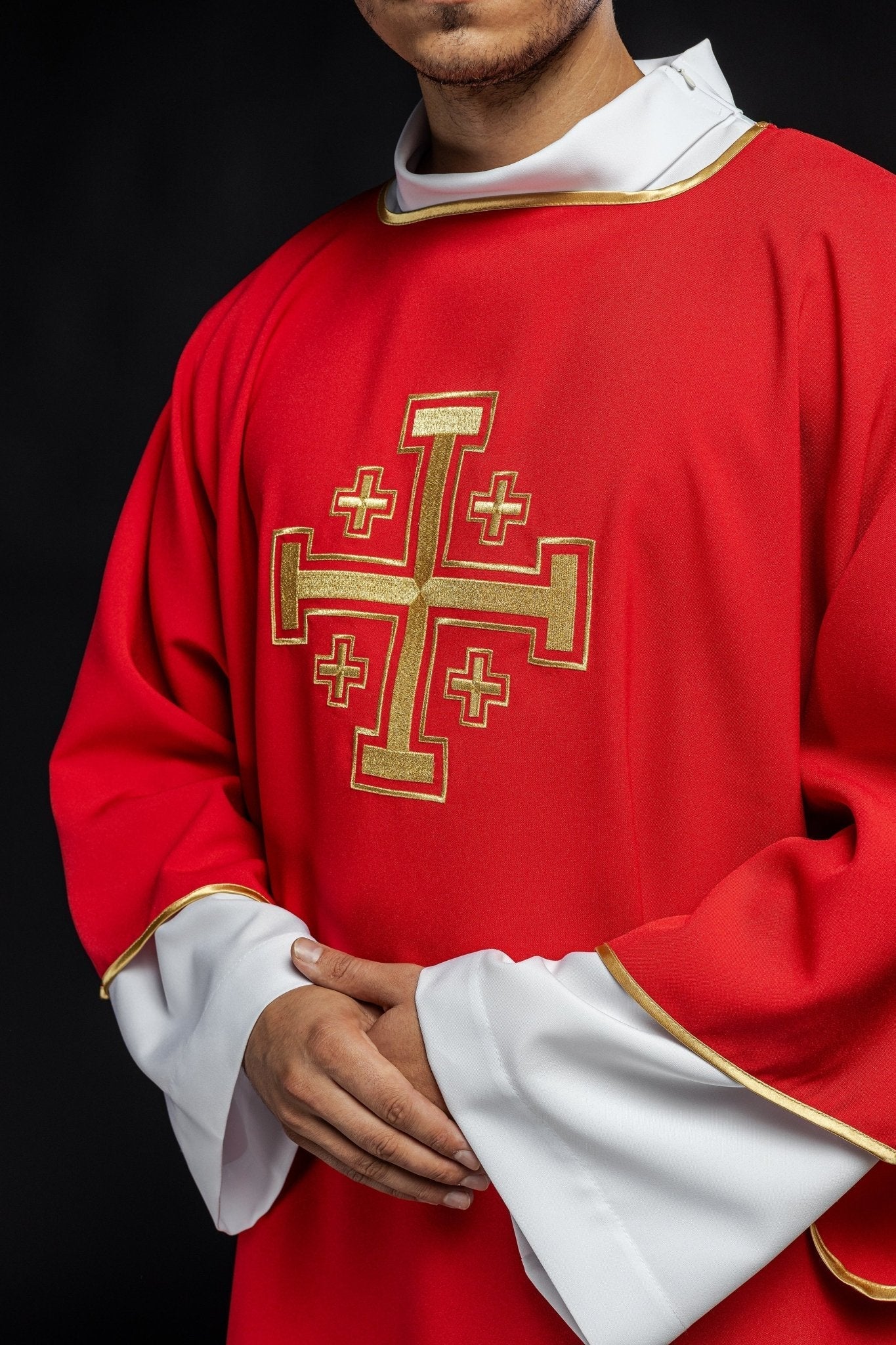 Red dalmatic priest with embroidered gold crosses KDL/022/02/12/D - HAFTINAUSA.COM