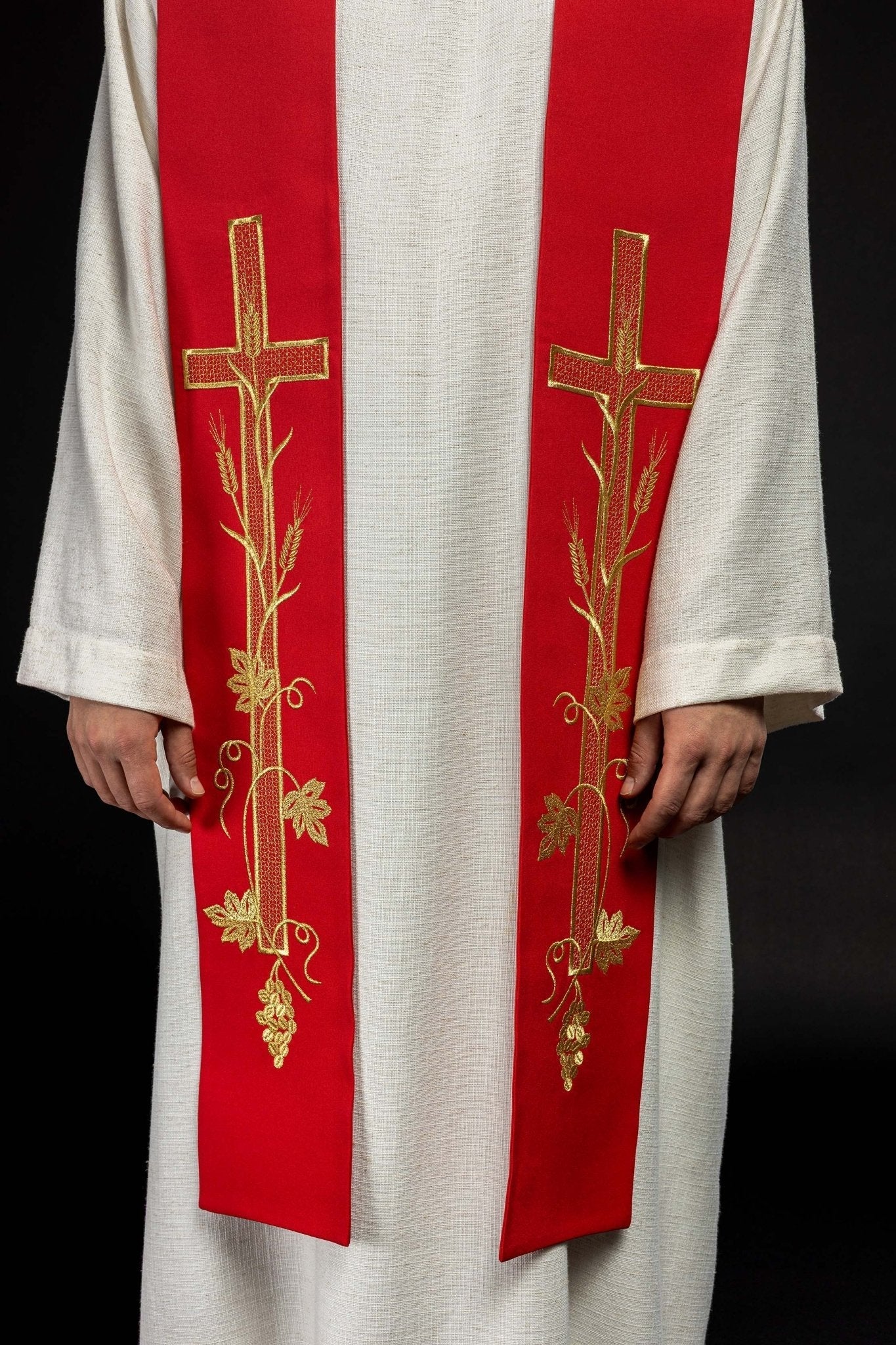 Red priestly stole embroidered with a Cross KST/072/02/01 CZERWONY - HAFTINAUSA.COM