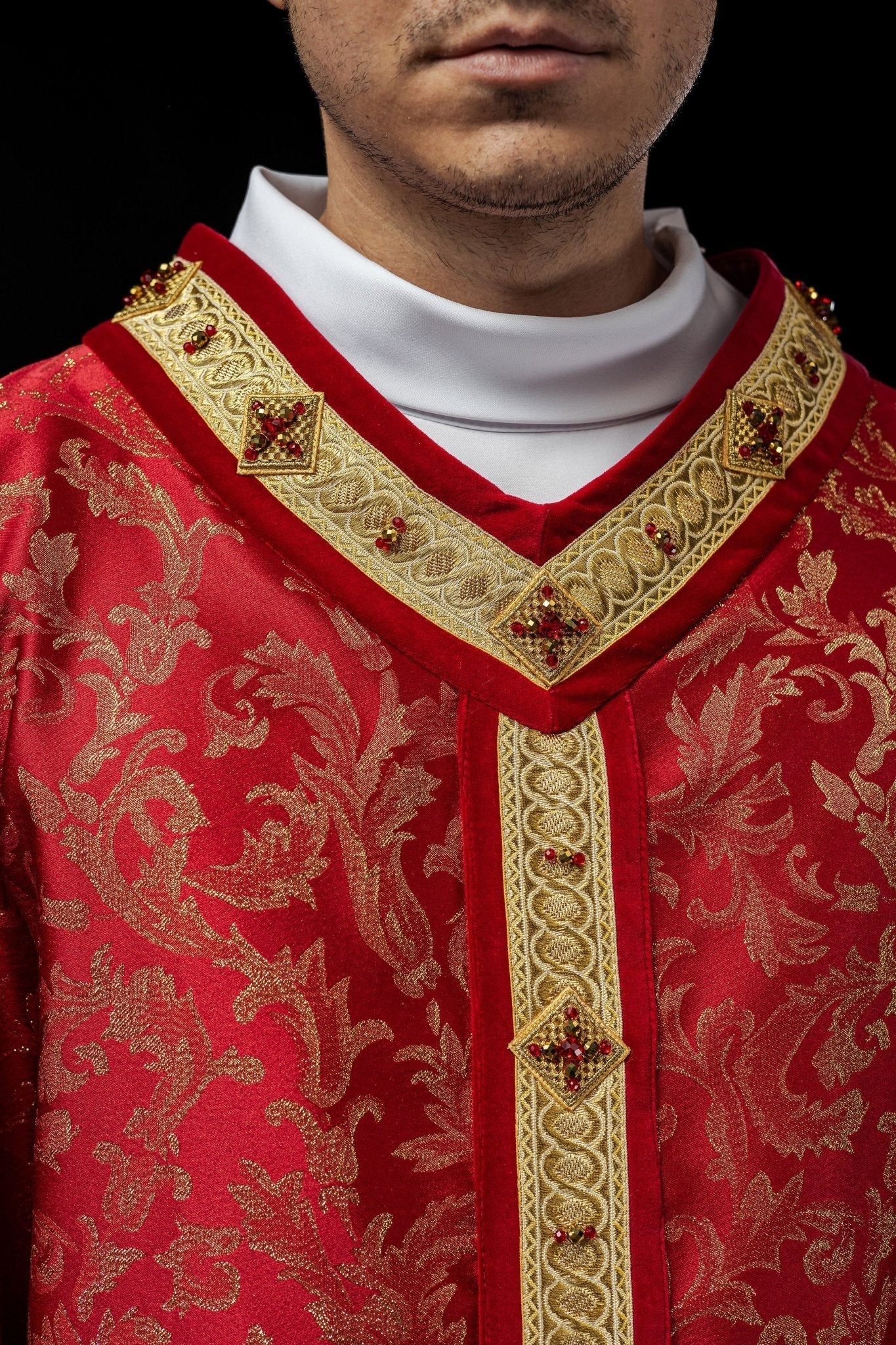 Red priests chasuble with natural stones Handmade 7003 HM/7003/02/90 - HAFTINAUSA.COM
