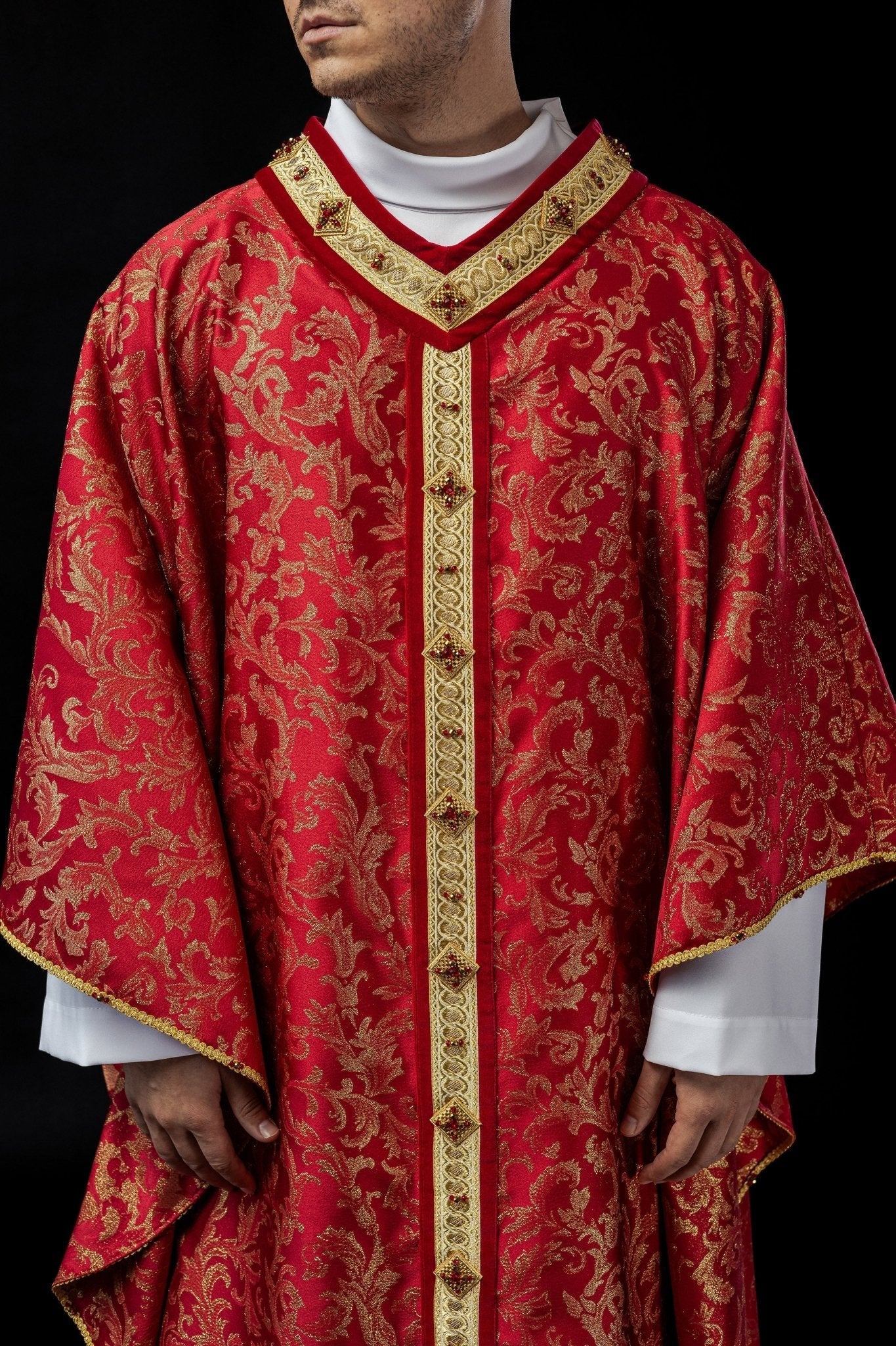 Red priests chasuble with natural stones Handmade 7003 HM/7003/02/90 - HAFTINAUSA.COM