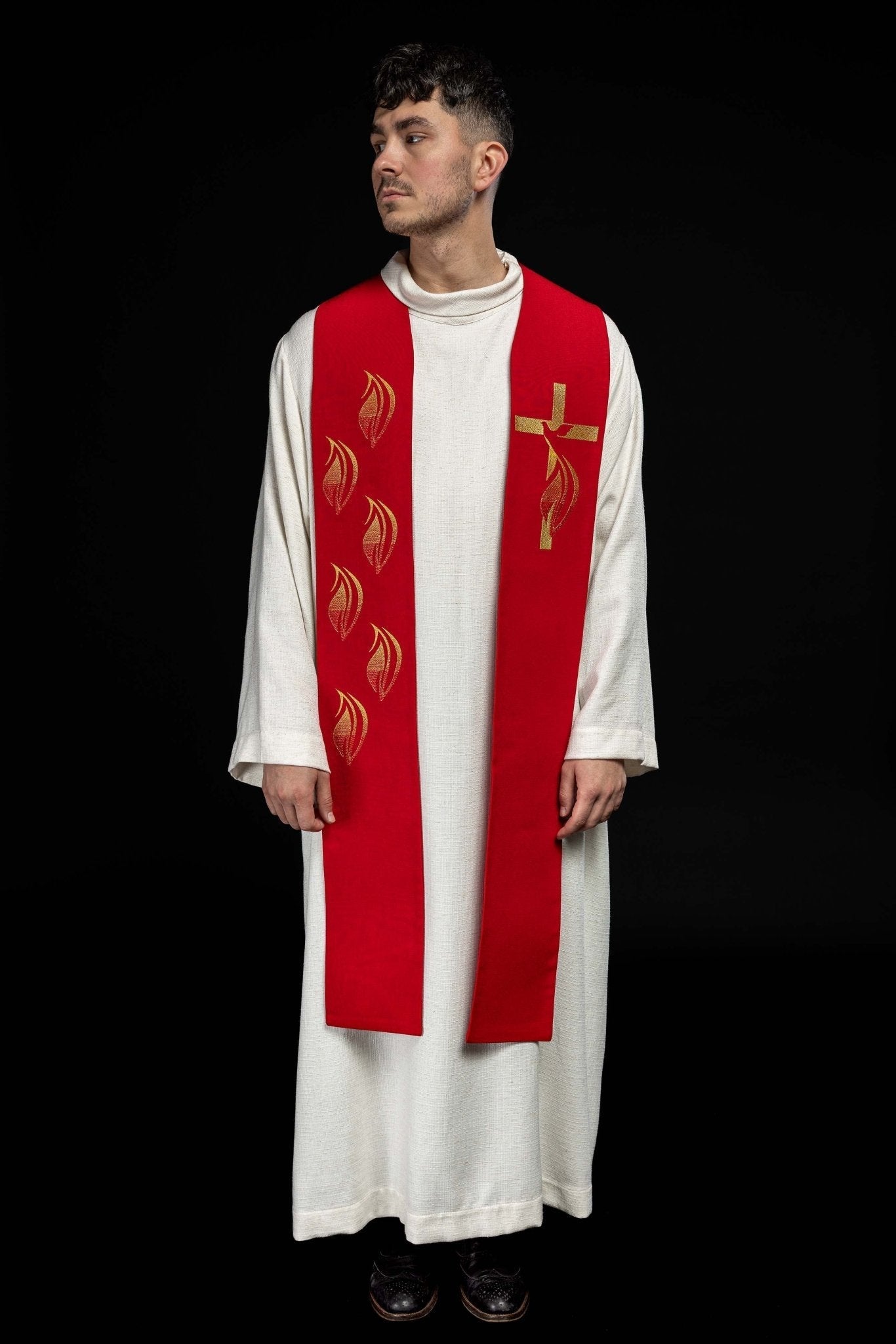 Red stole with embroidered Holy Spirit, cross, and tongues of fire KST/216/02/62 CZERWONY - HAFTINAUSA.COM