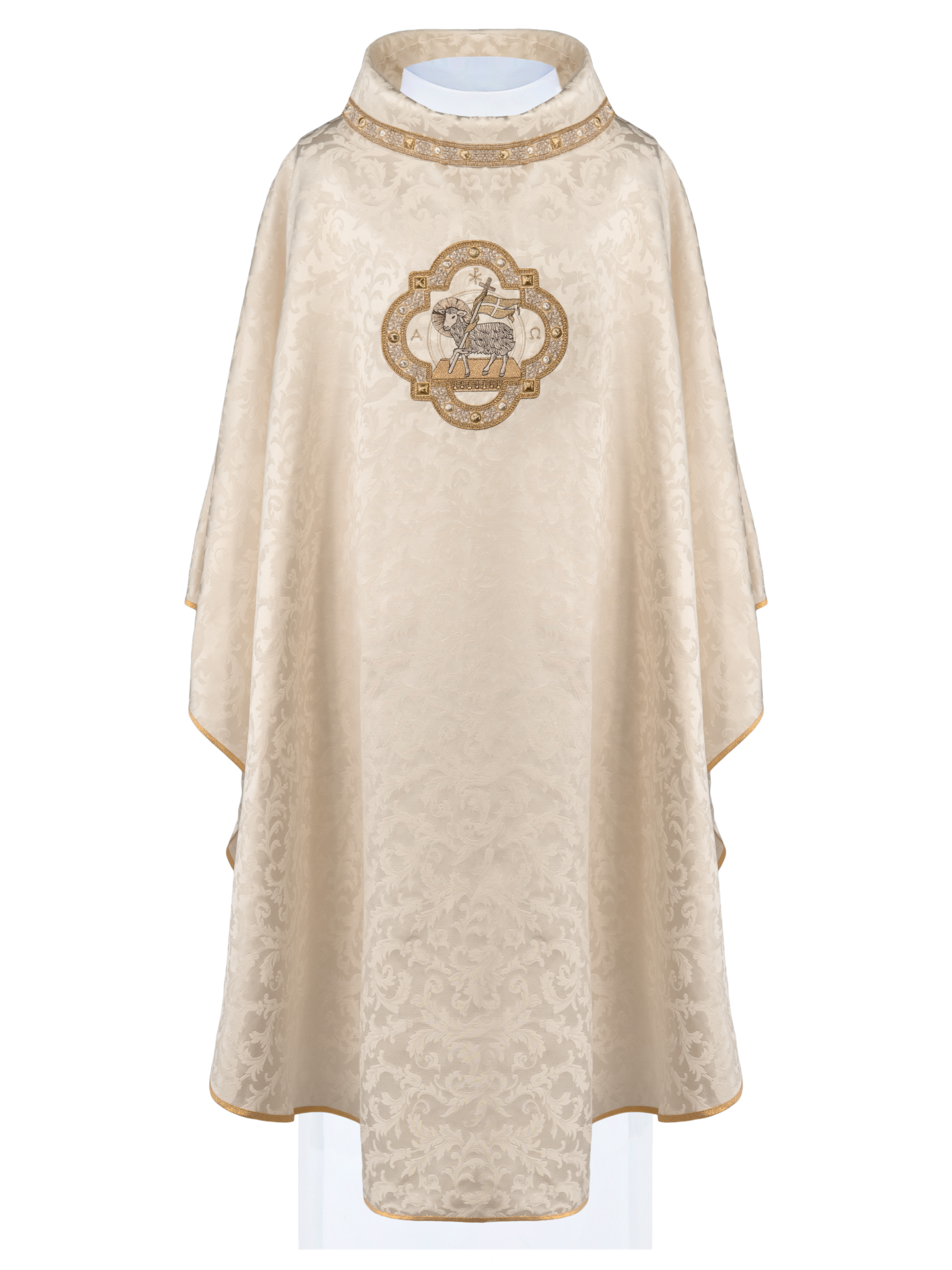 Chasuble with the Lamb of God for Easter made of decorative fabric - HAFTINAUSA.COM