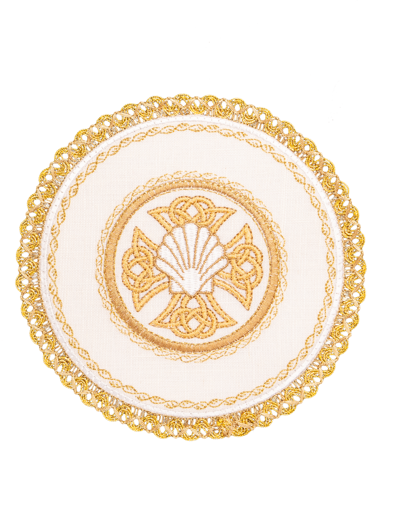 Chalice Linen with Round Palka with Shell's motive