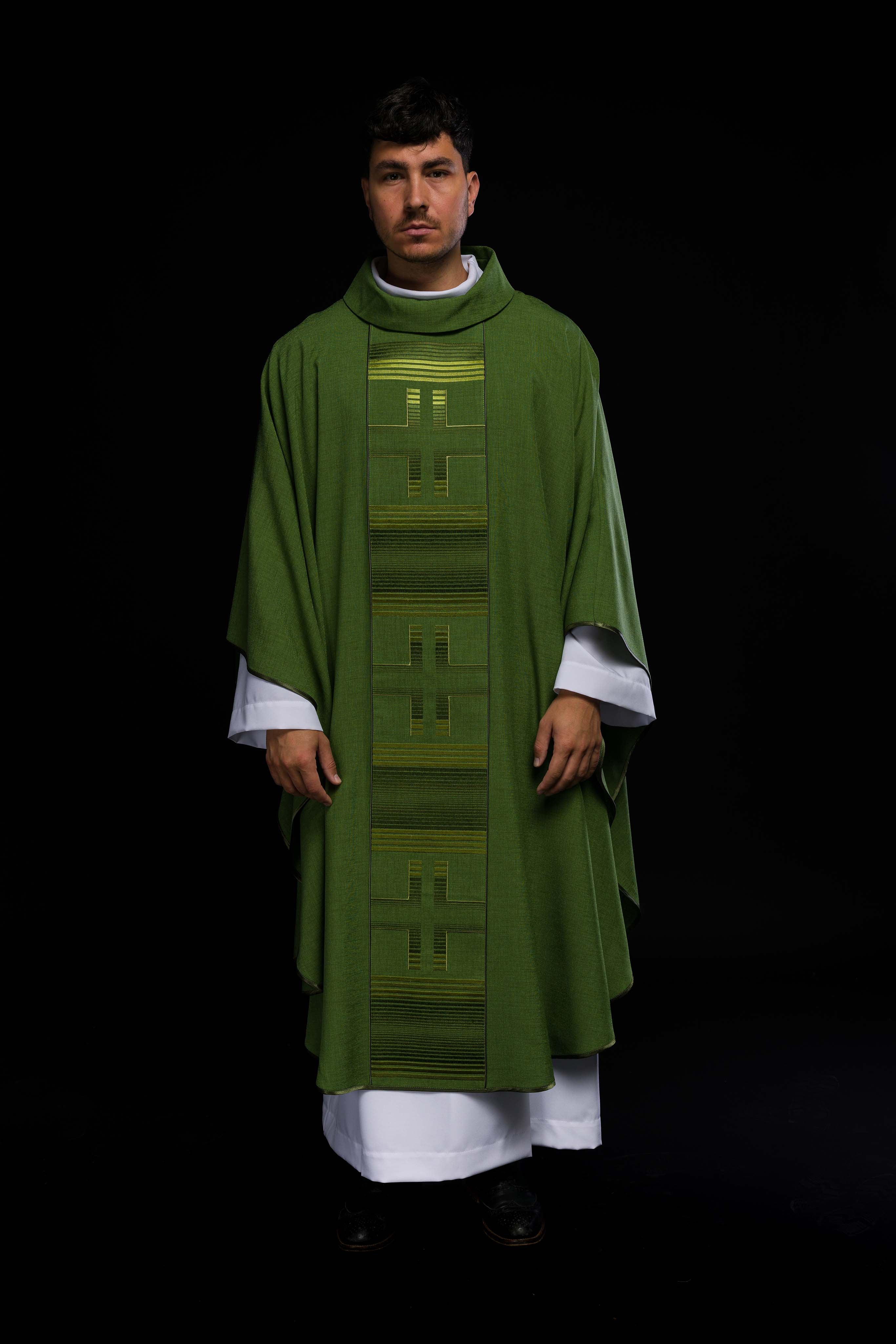 Chasuble embroidered with Crosses in green