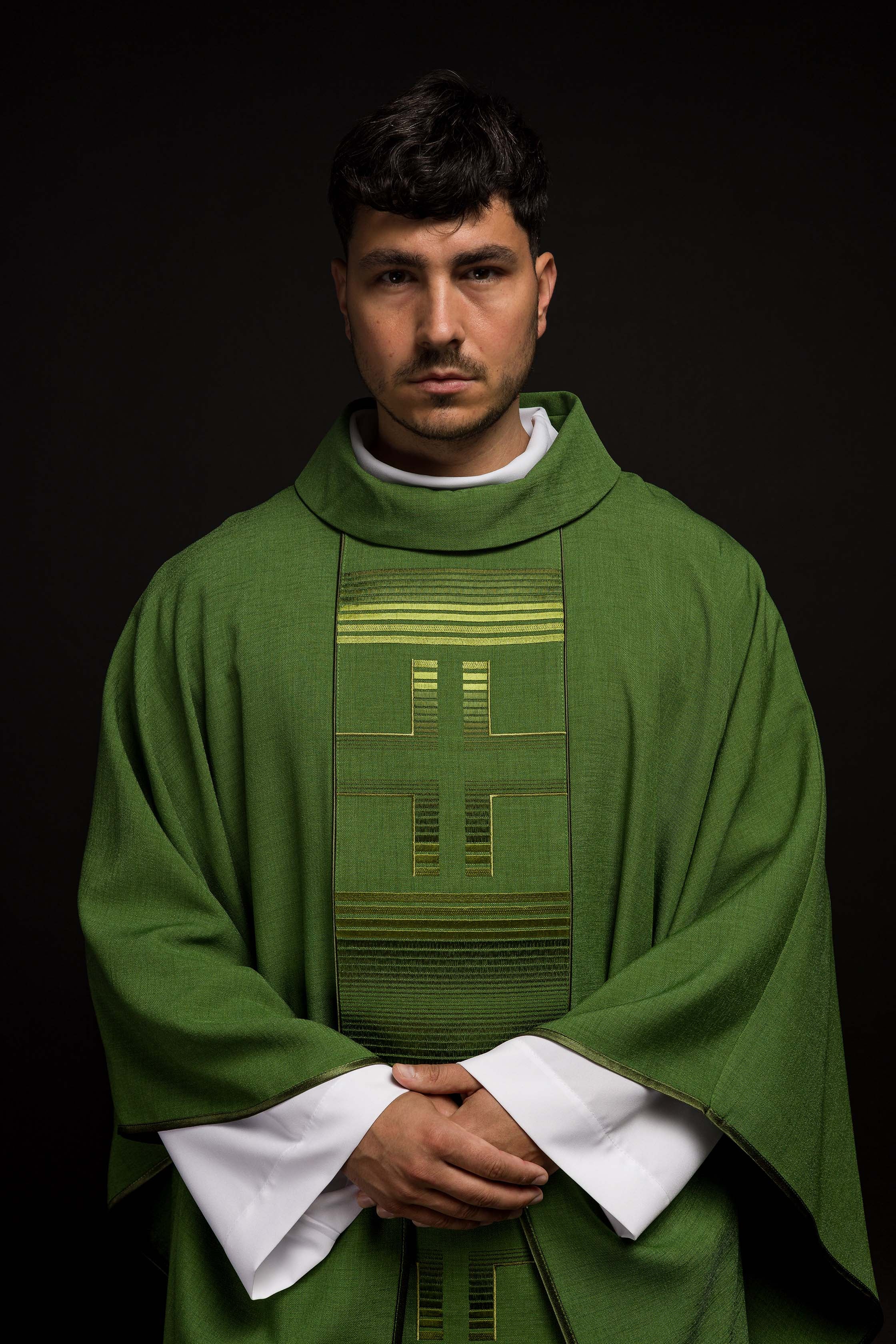 Chasuble embroidered with Crosses in green