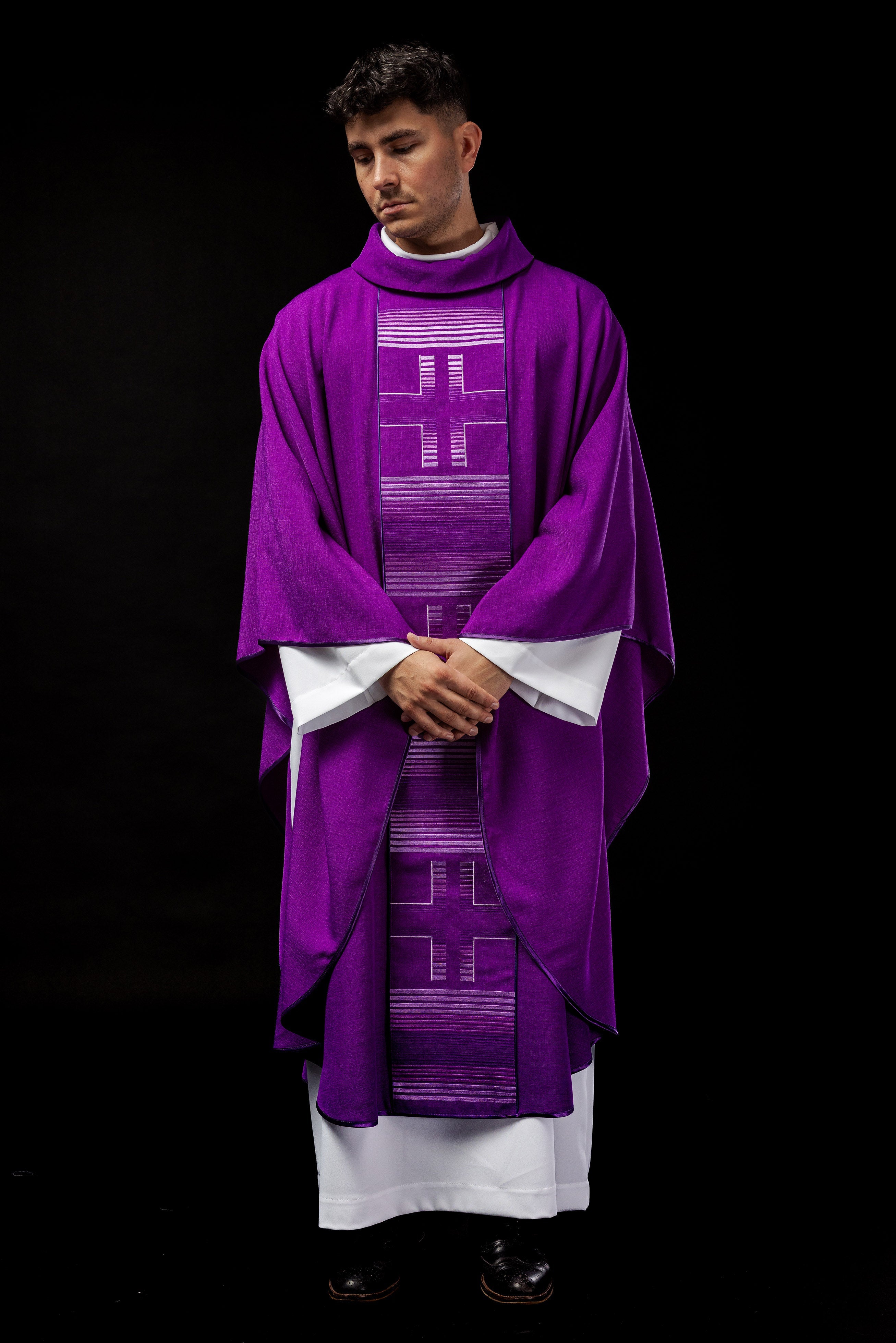 Chasuble embroidered with Crosses in purple