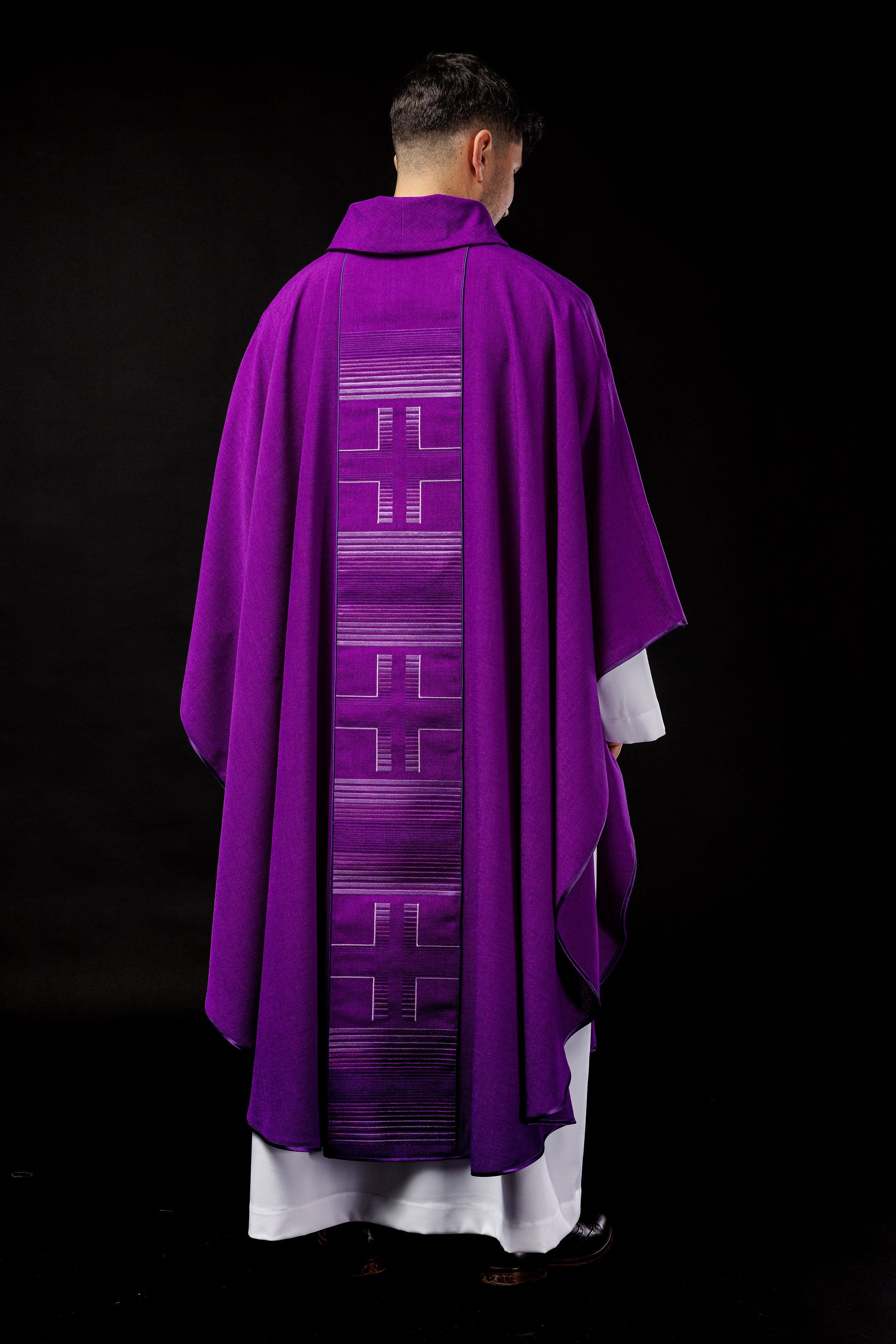 Chasuble embroidered with Crosses in purple