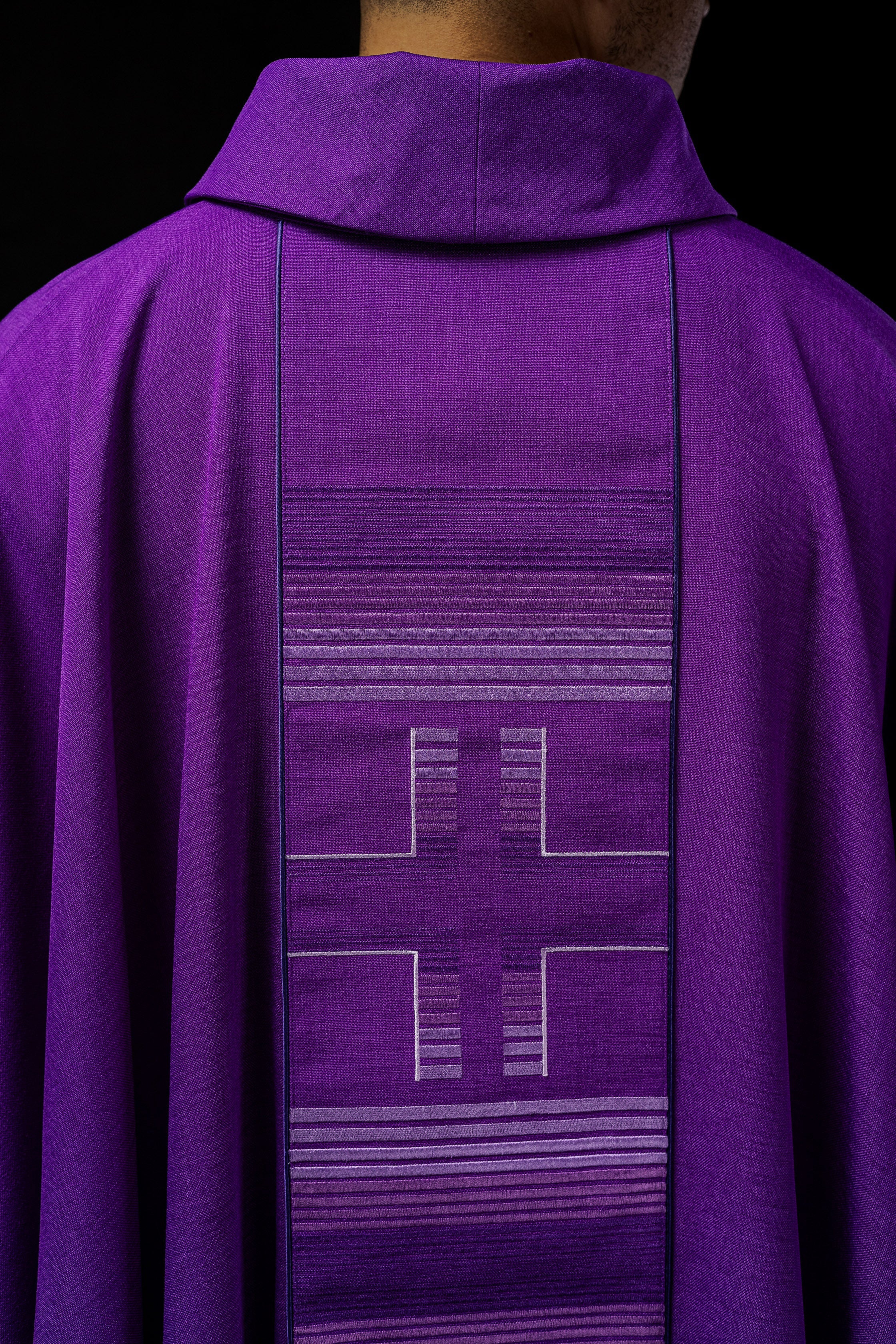 Chasuble embroidered with Crosses in purple - HAFTINAUSA.COM