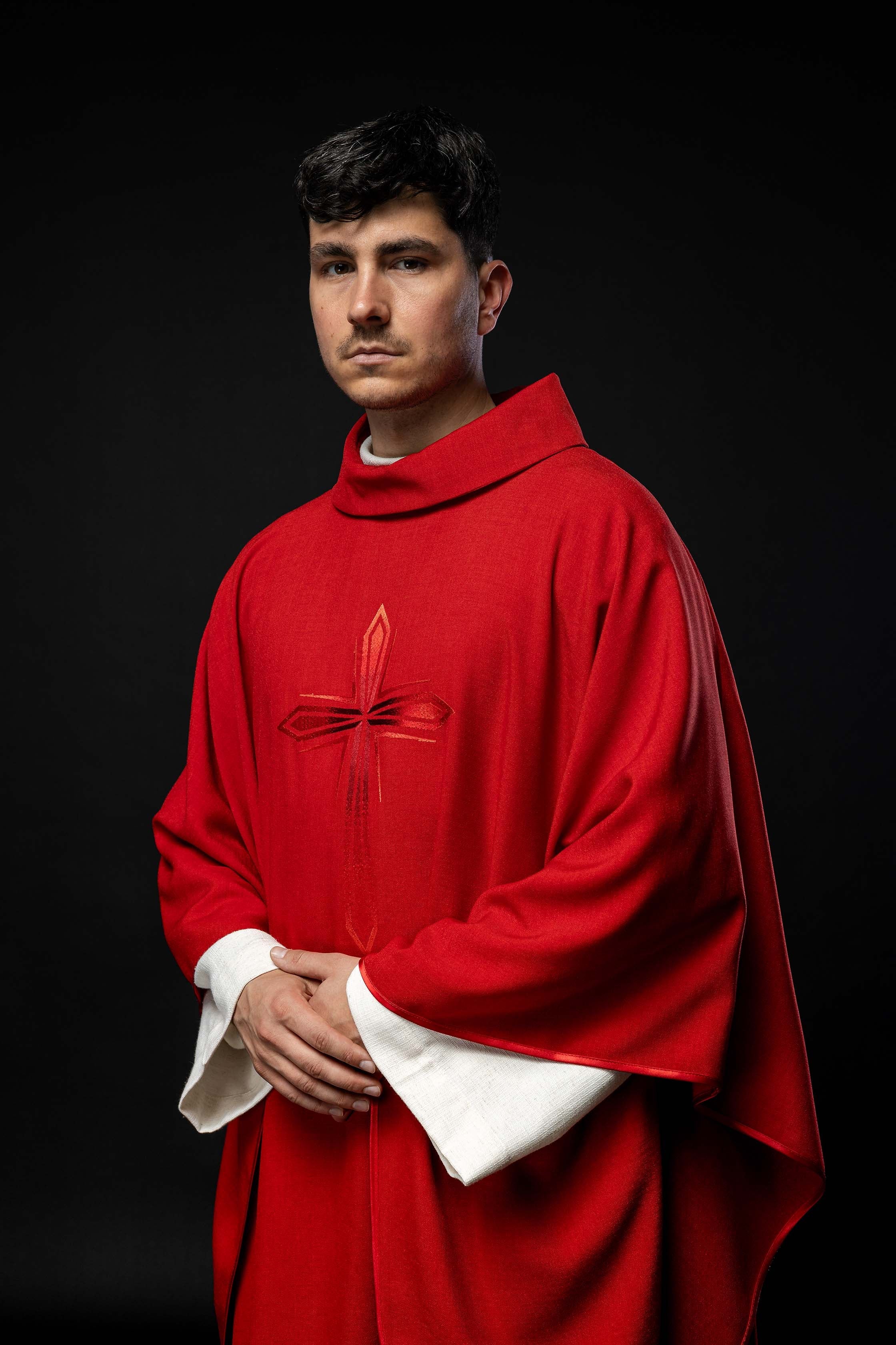 Chasuble embroidered with ecru Cross