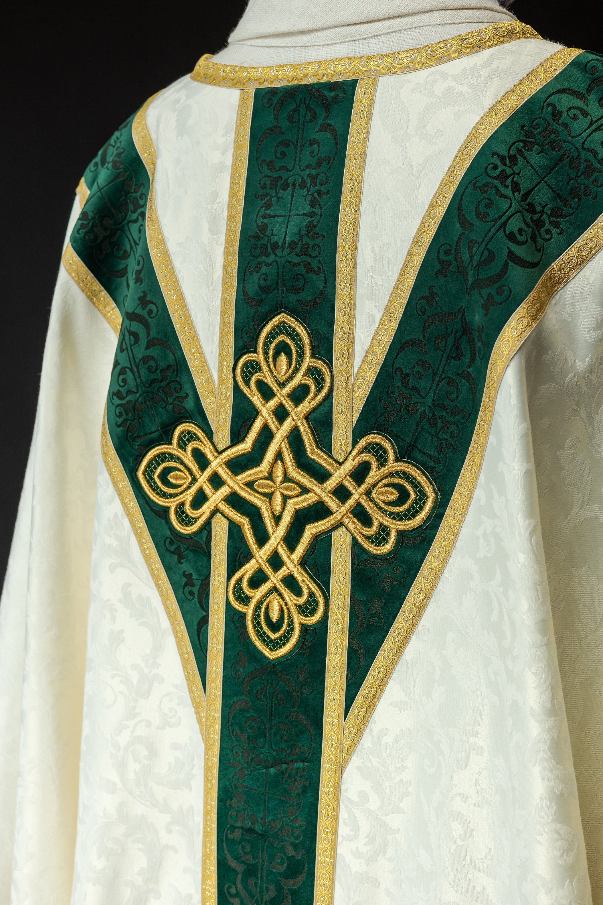 Handmade chasuble with velvet belt Handmade 7007