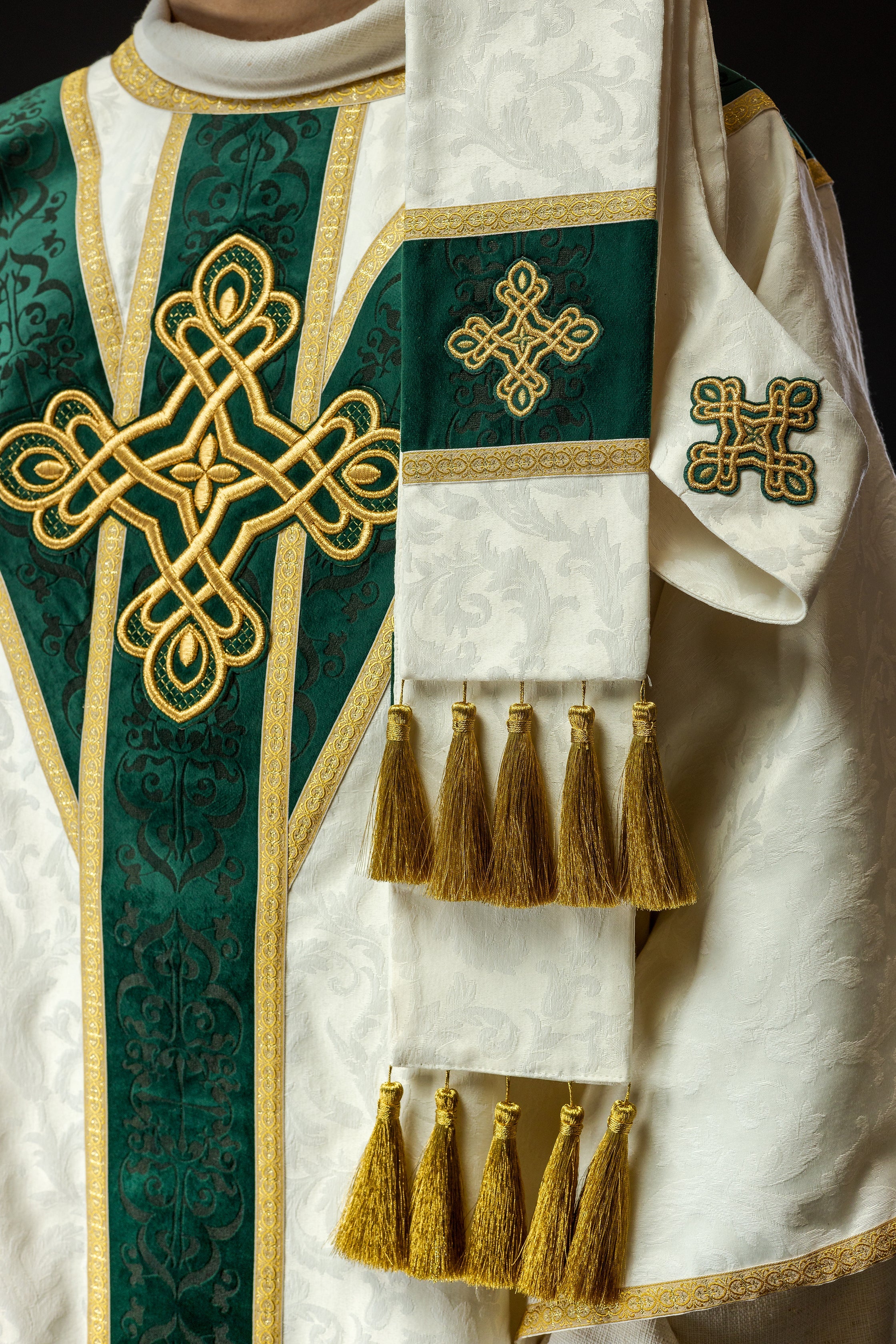 Handmade chasuble with velvet belt Handmade 7007