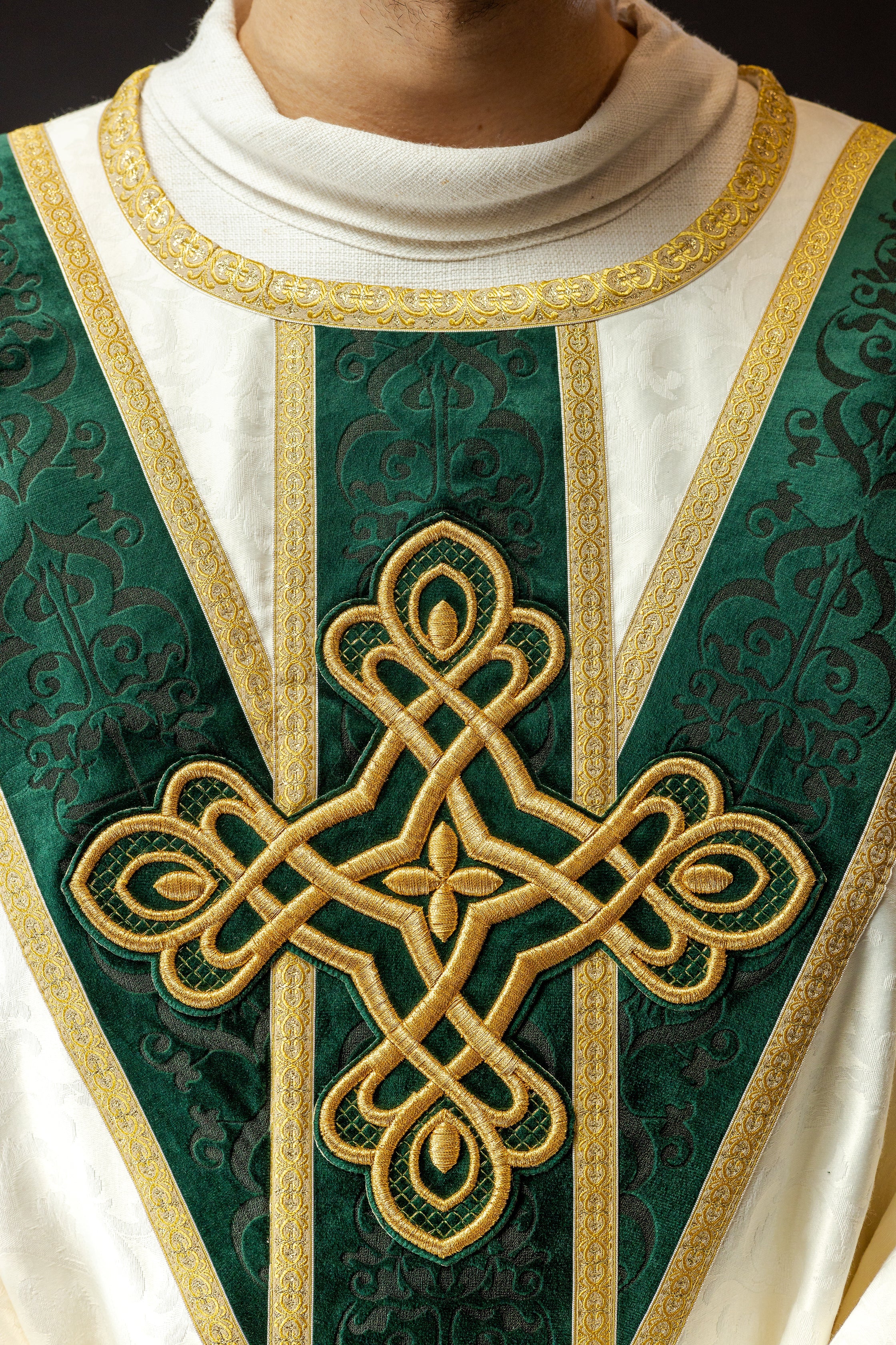 Handmade chasuble with velvet belt Handmade 7007