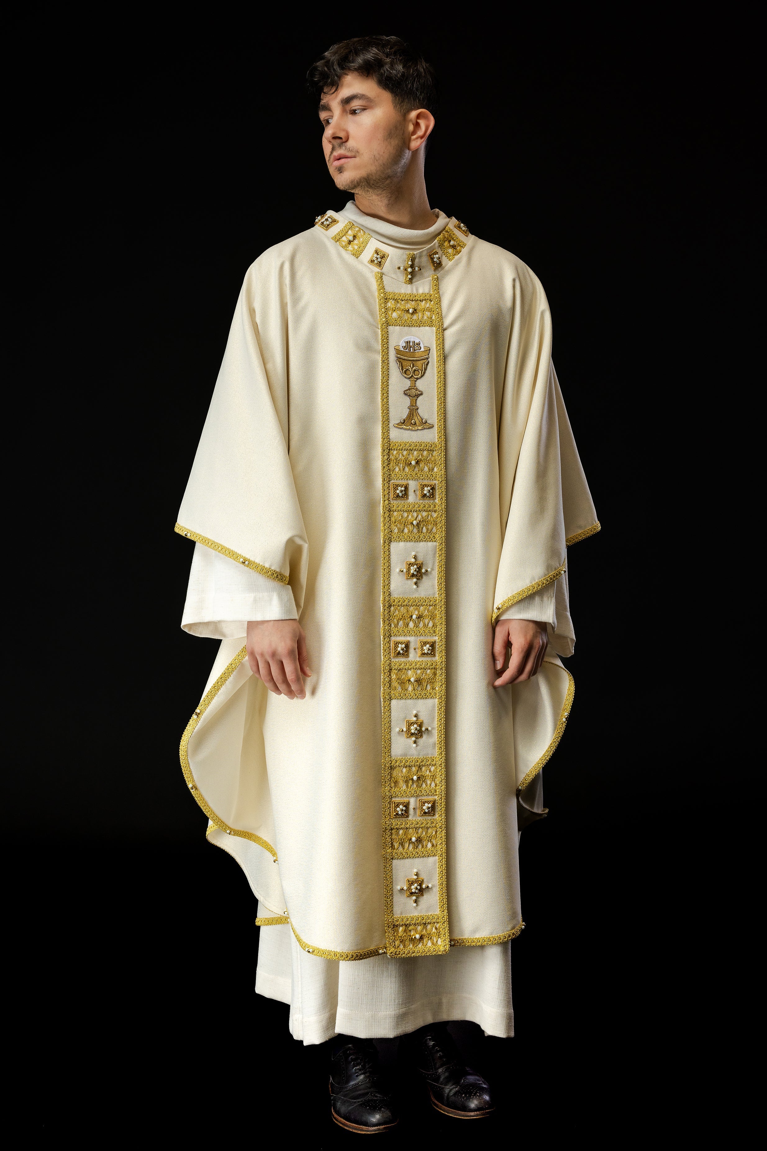 Handmade chasuble with natural stones Handmade 7008