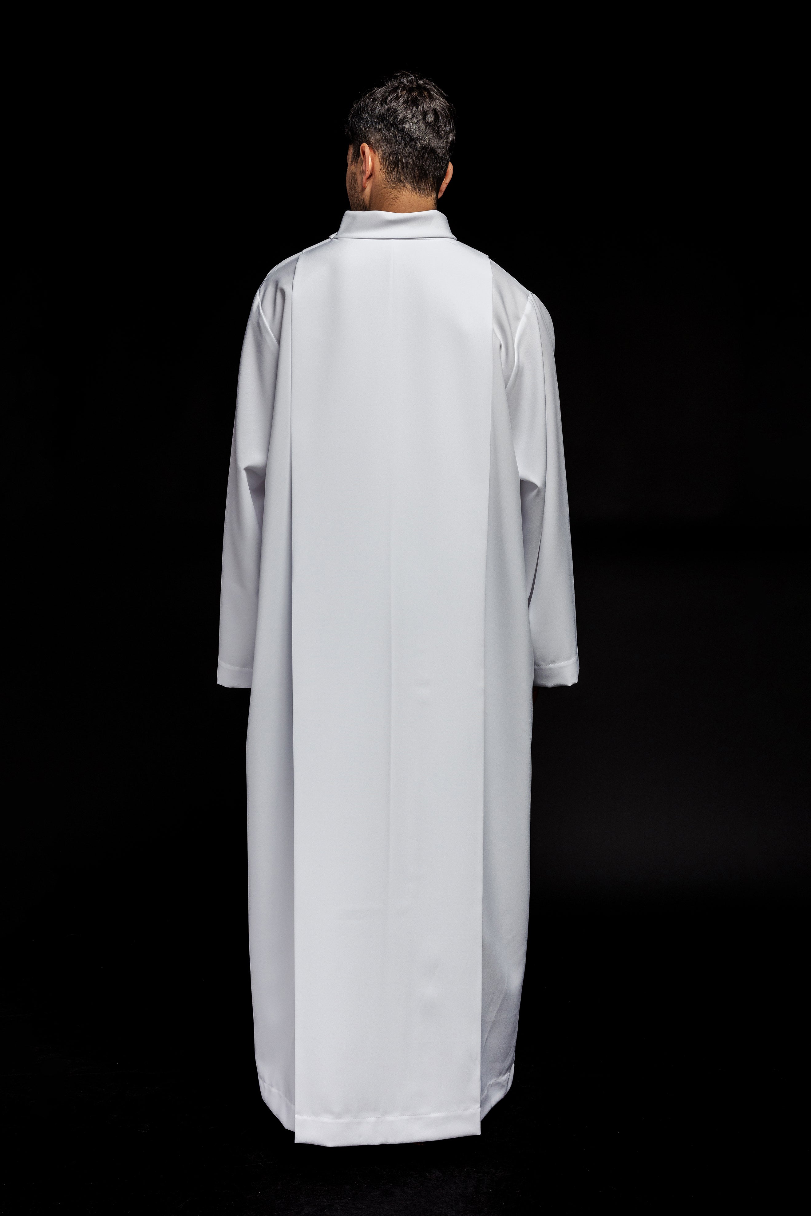 Embroidered priest's alb with neck collar in white