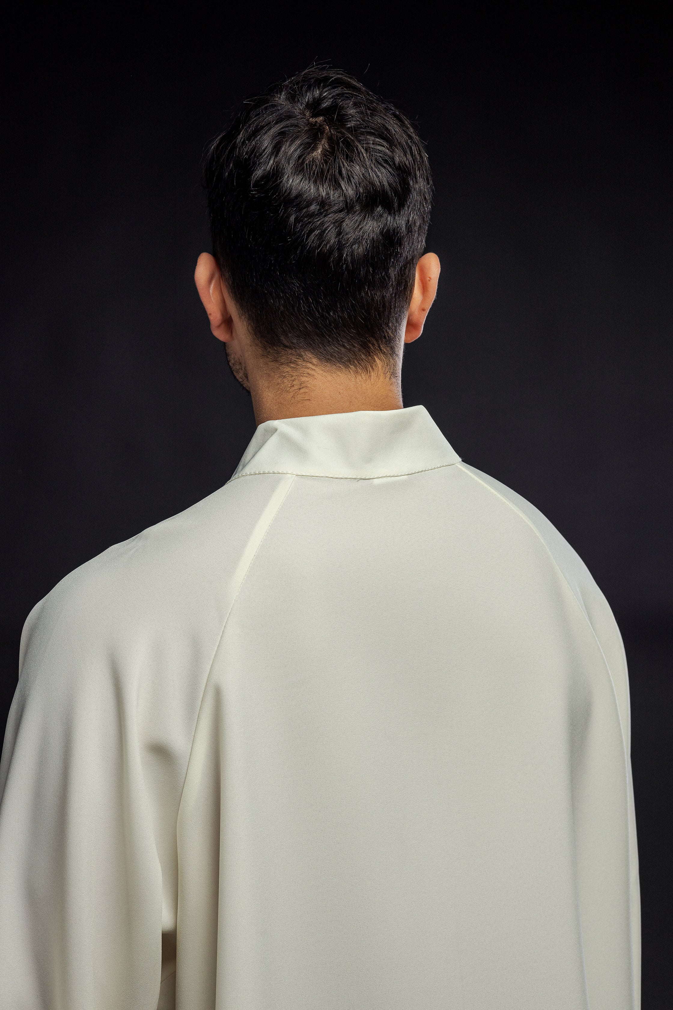 Priest alb in ecru with front zipper - HAFTINAUSA.COM