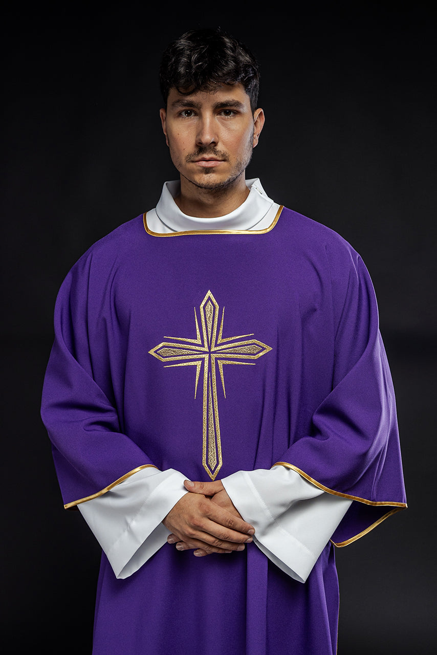 Purple dalmatic with embroidered gold cross | HAFTINAUSA.COM