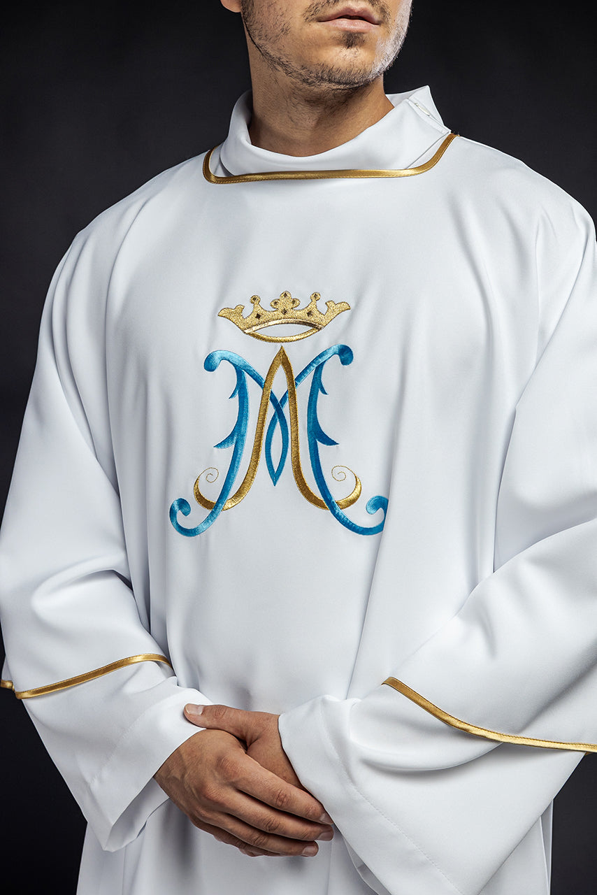 White dalmatic chasuble with Marian embroidery