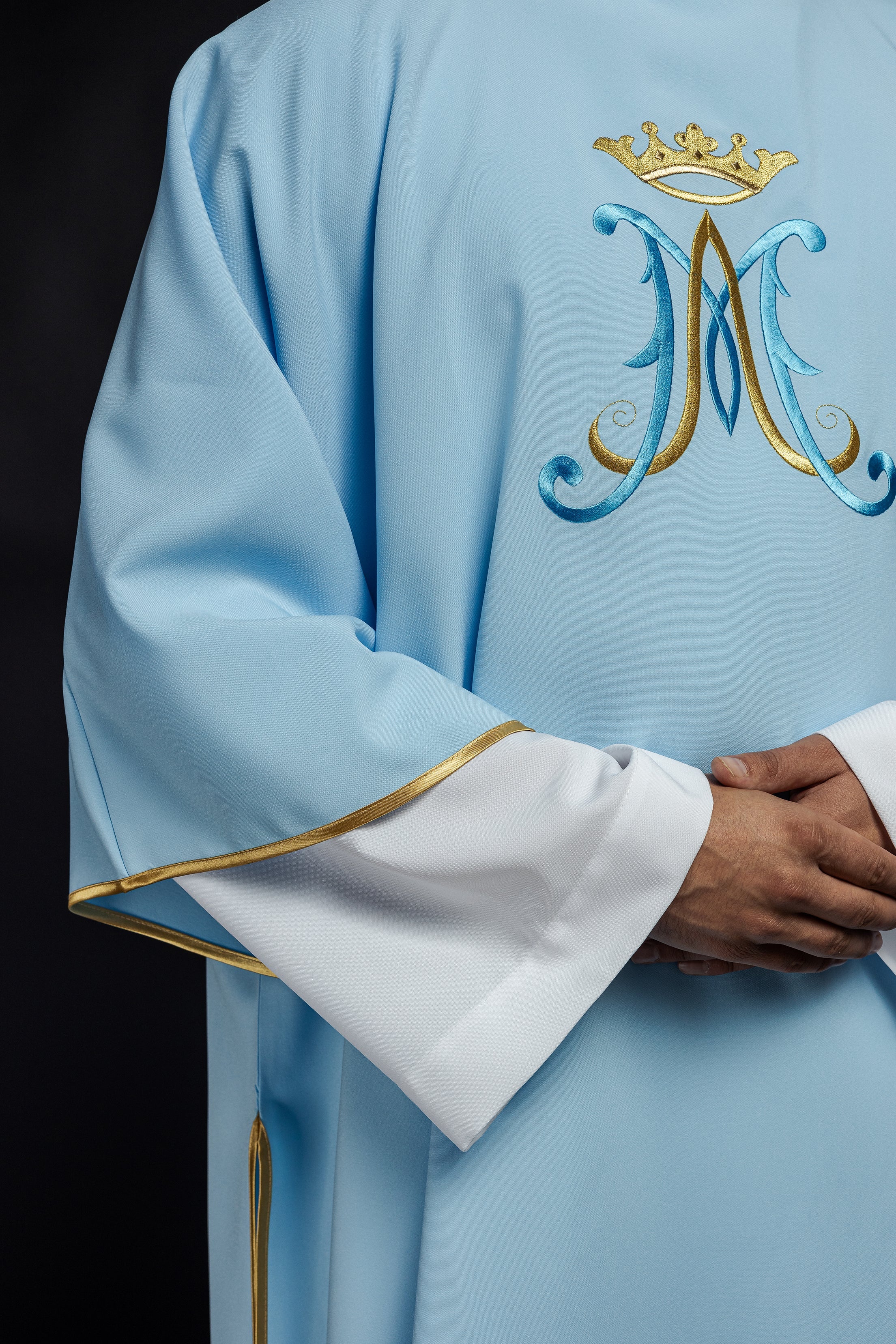 Blue dalmatic with Marian design