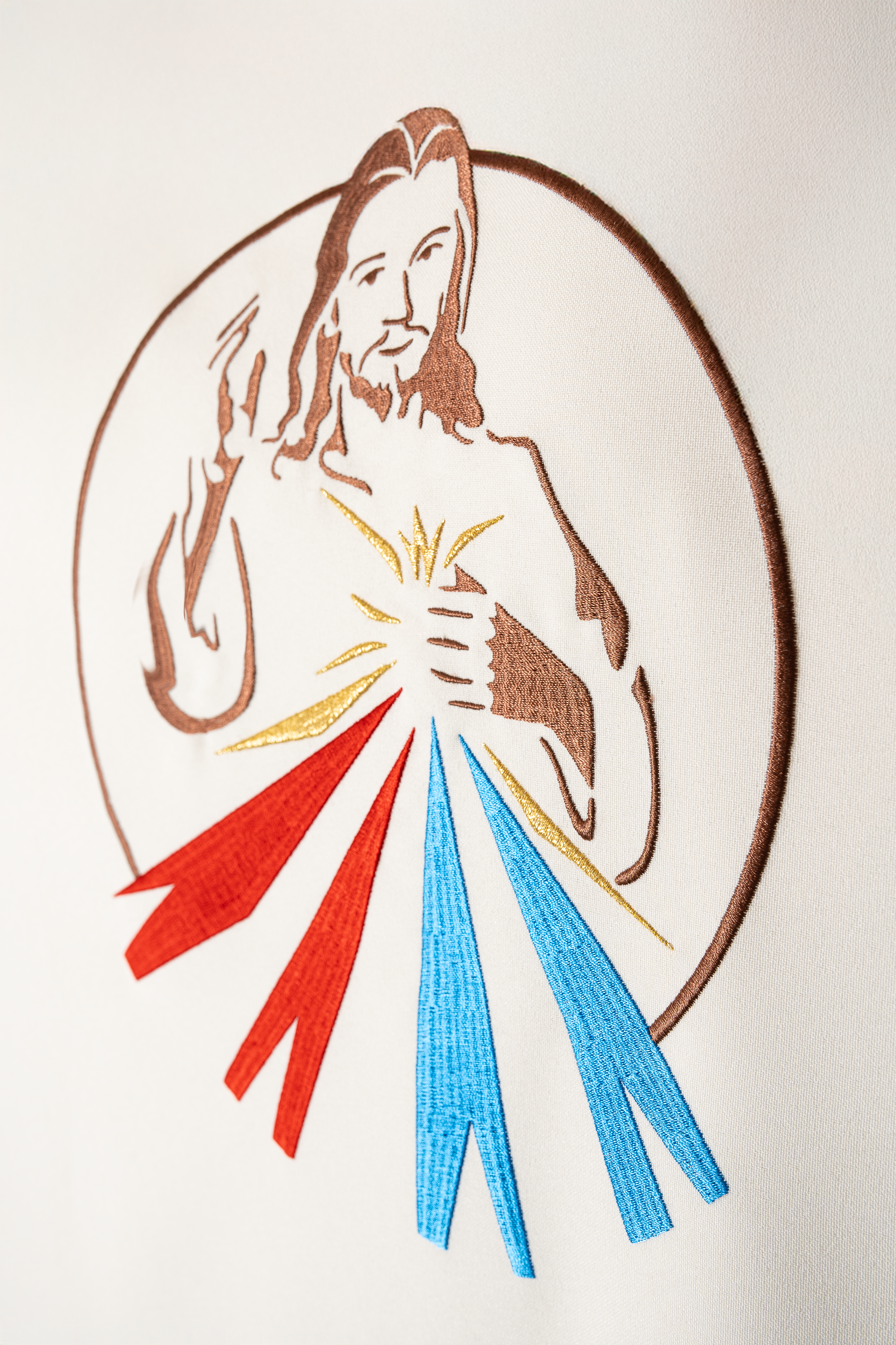Ecru chasuble with the image of the Divine Mercy of Jesus