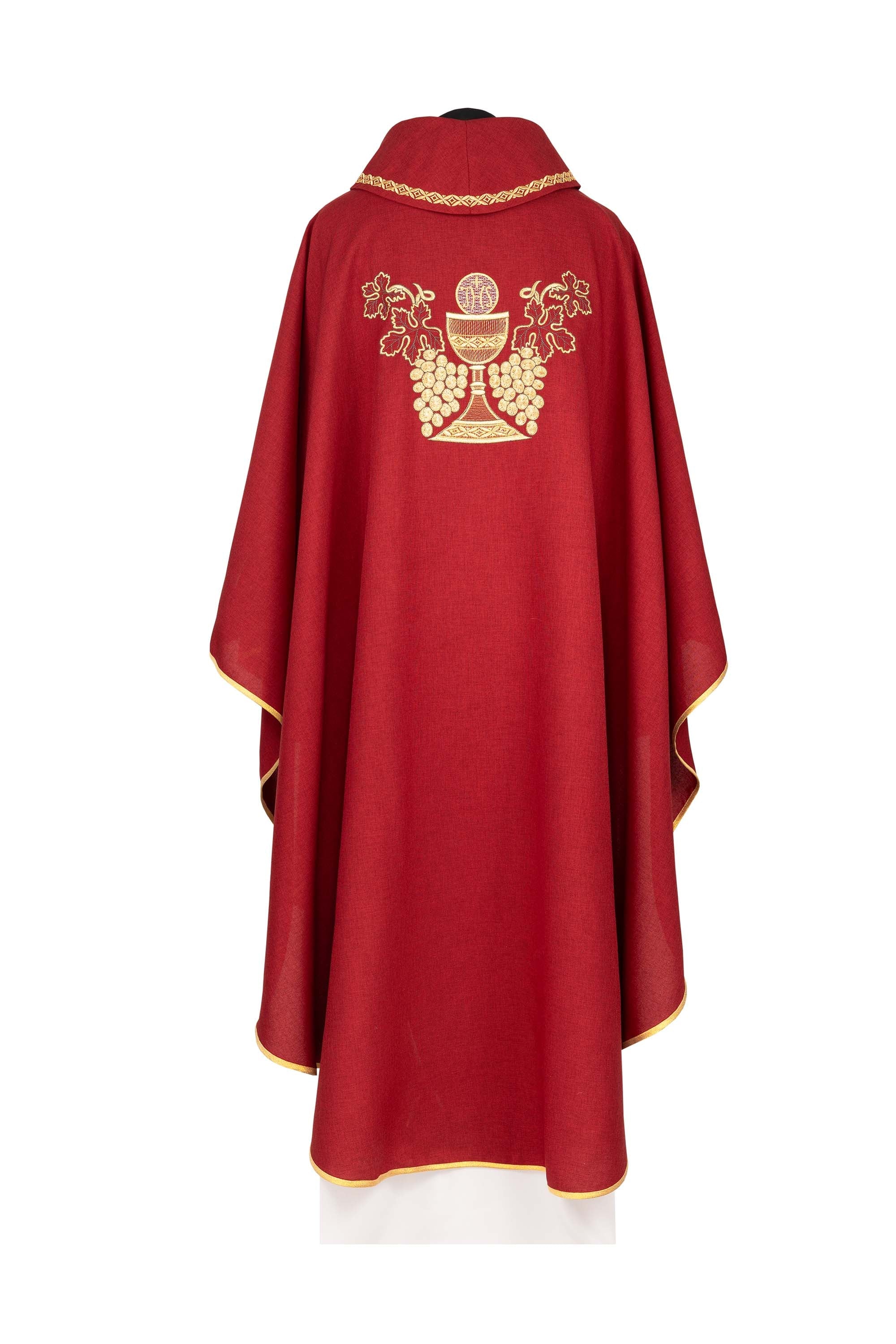 Embroidered chasuble – Red Chalice and Grapevine motif
