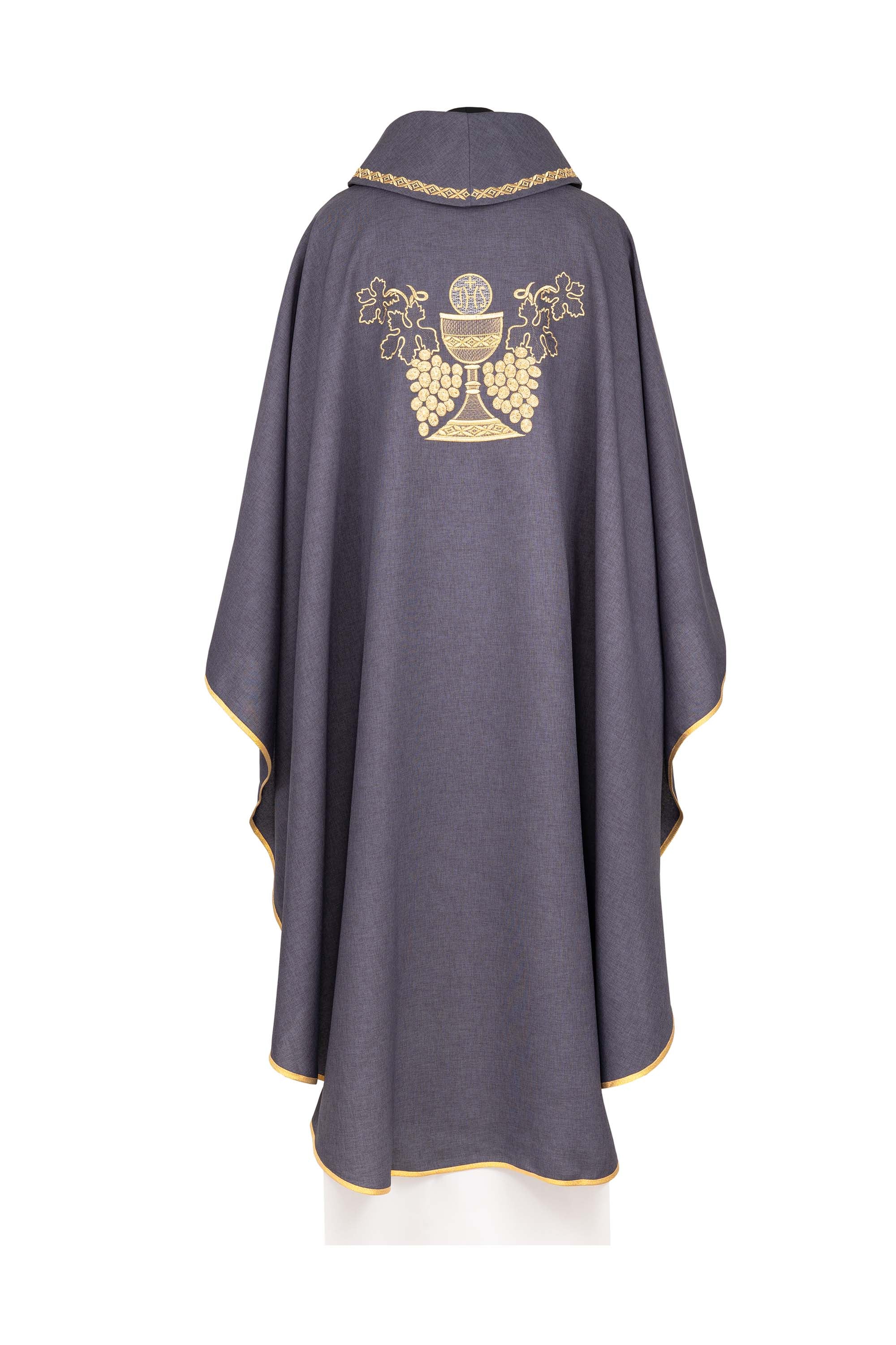 Embroidered chasuble – Purple Chalice and Grapevine motif