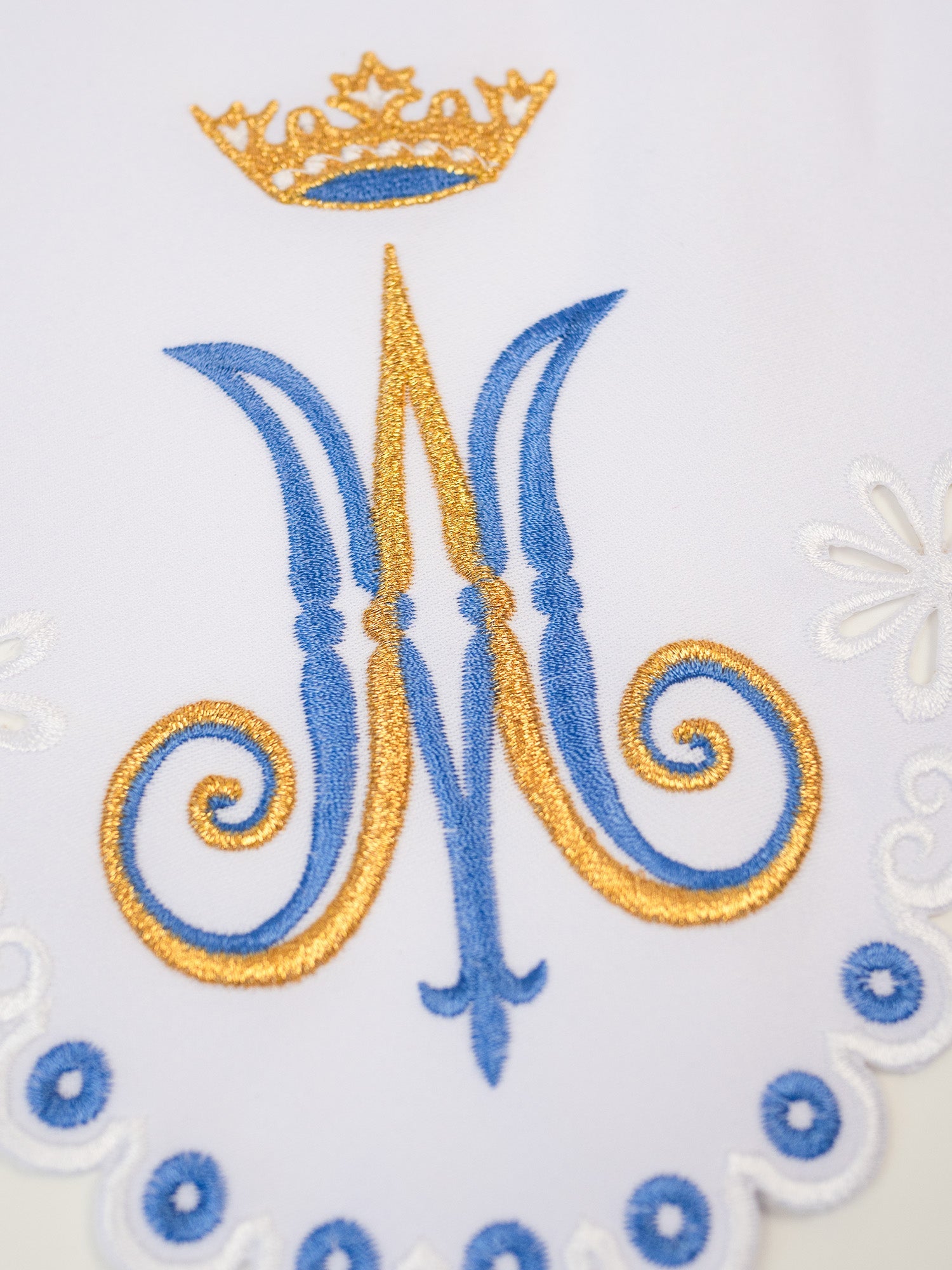 Marian superfrontal in white with embroidery