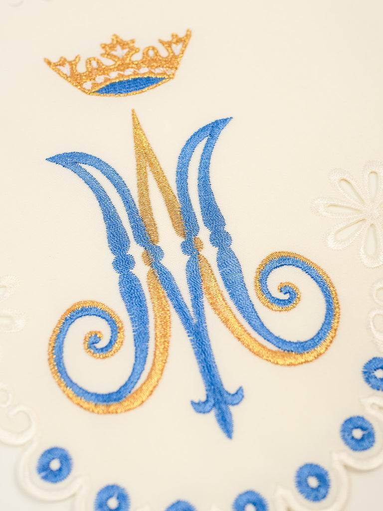 Metre with front embroidery with Marian motif