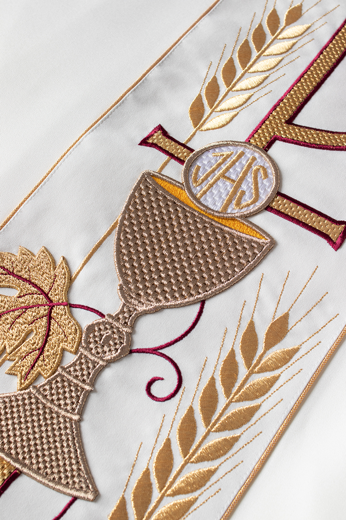 Chasuble embroidered with IHS Chalice pattern in ecru