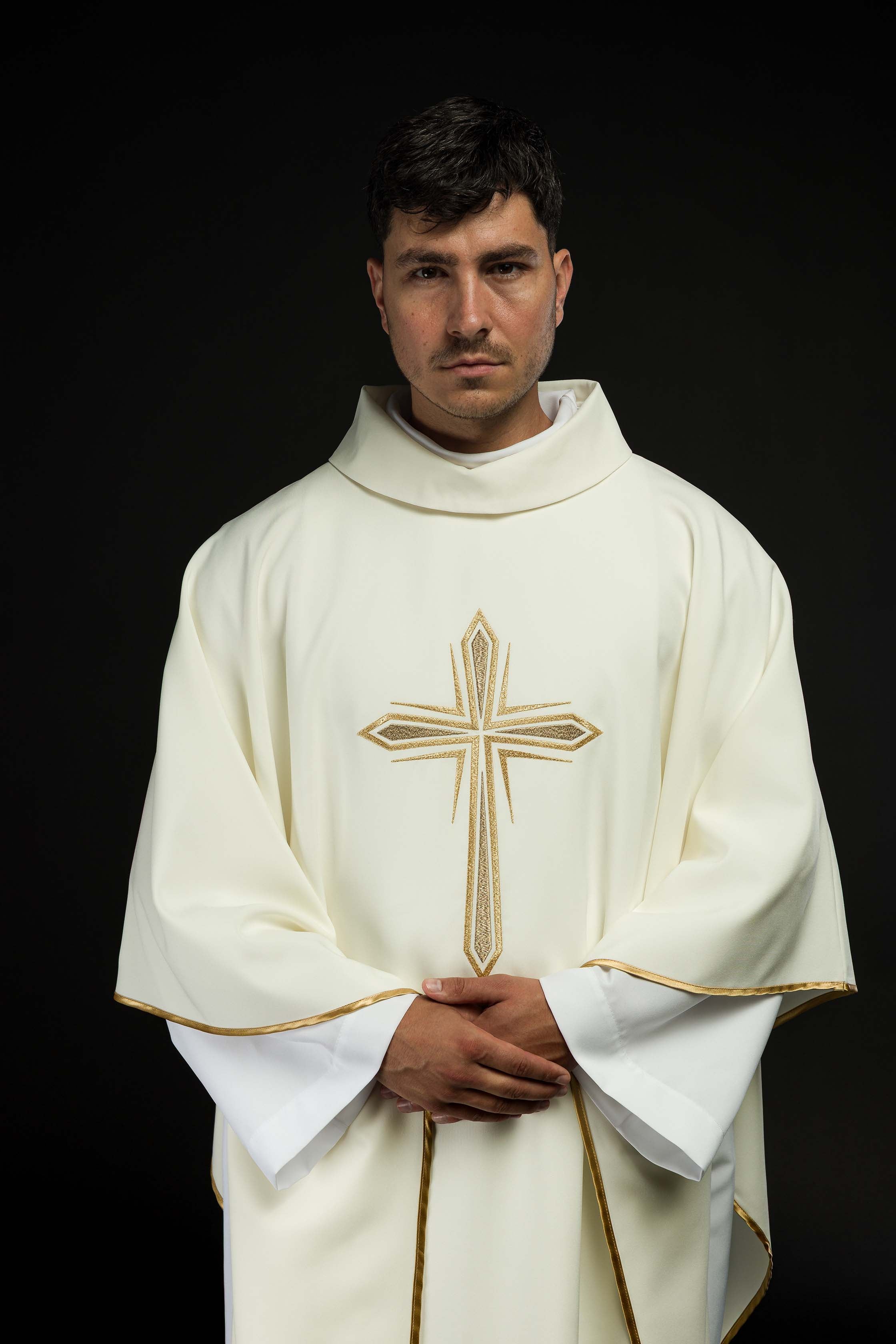 Chasuble embroidered with cross motif in ecru