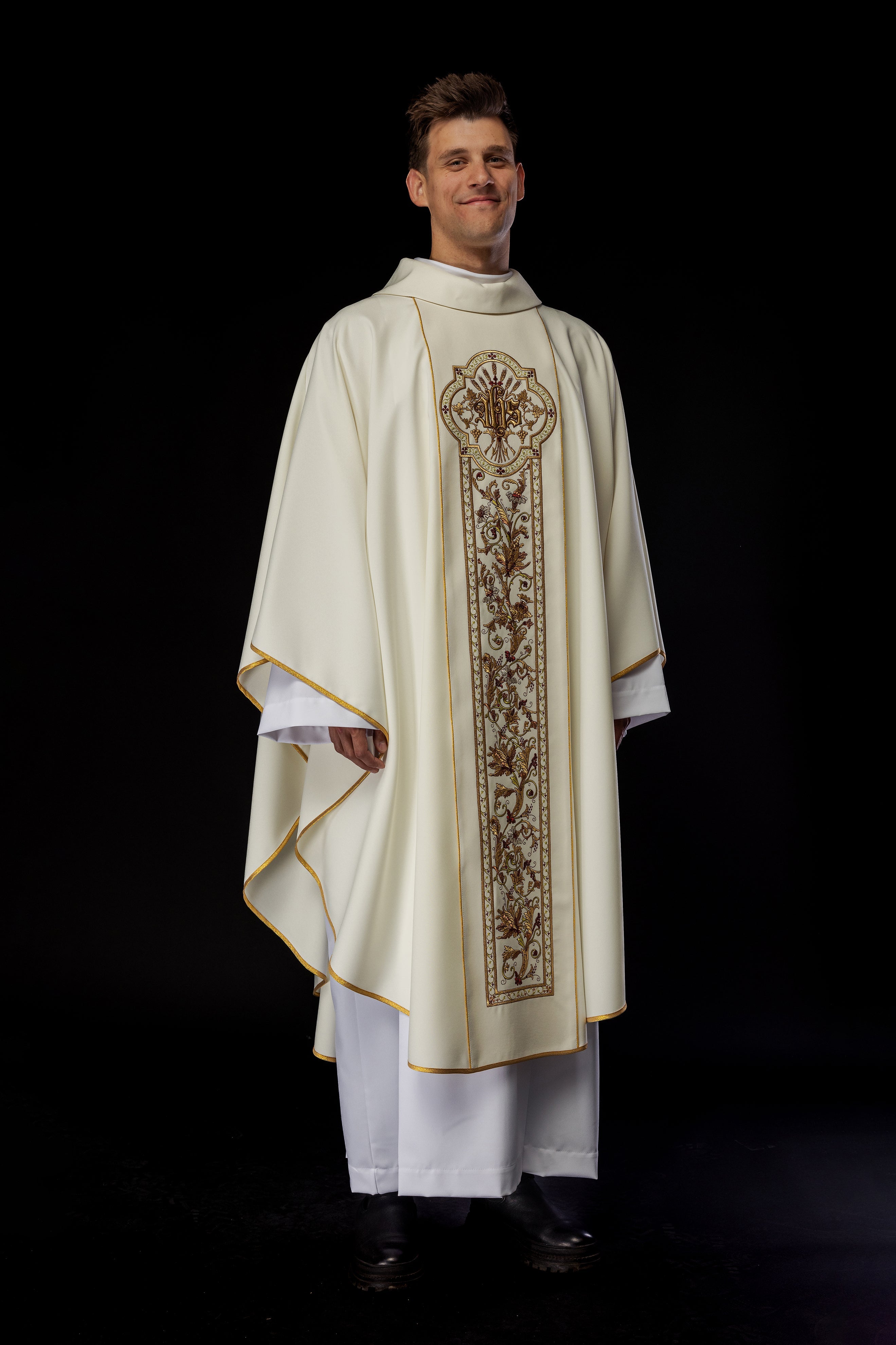 Chasuble richly adorned with IHS motif in ecru