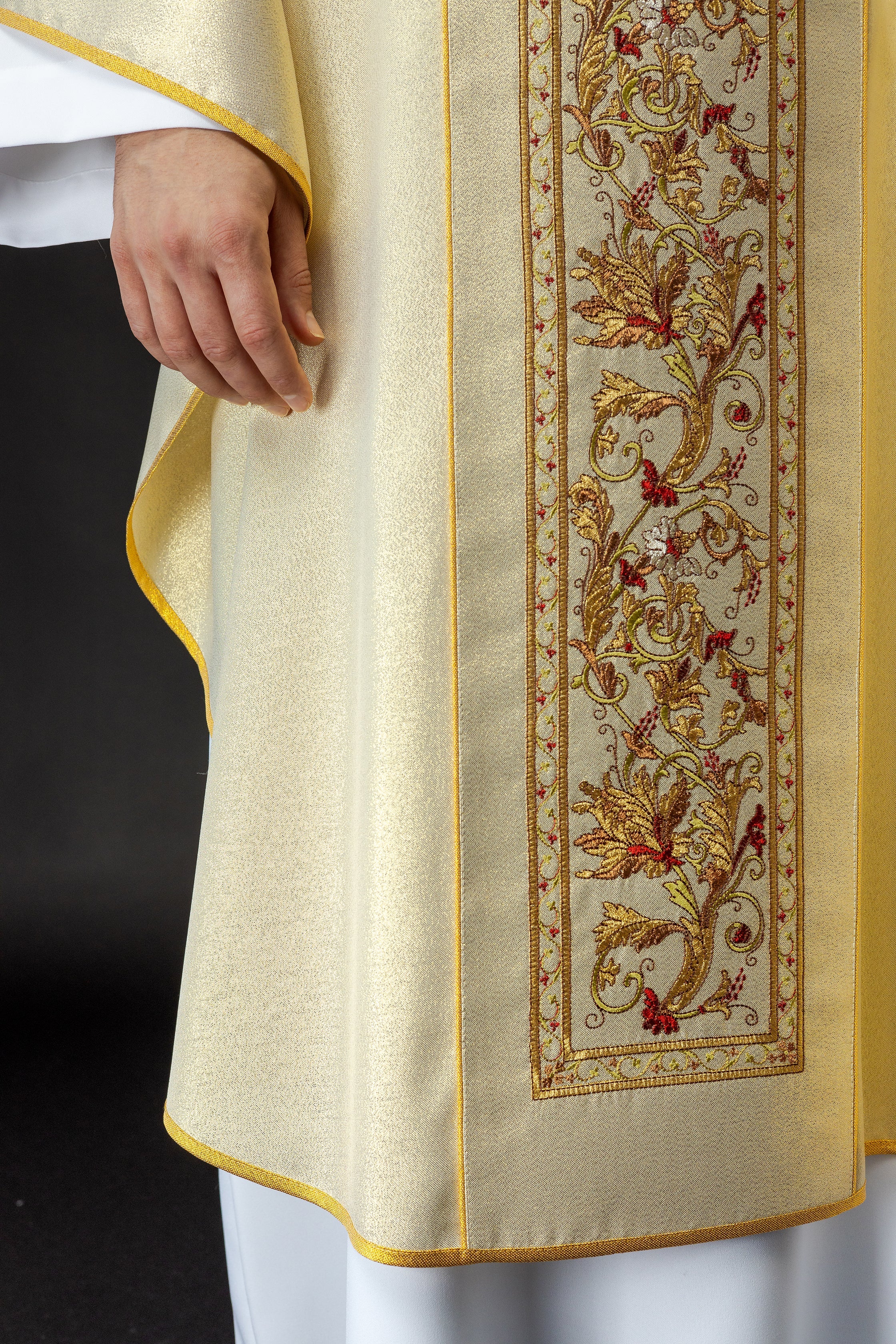 Chasuble richly decorated with IHS motif in gold color