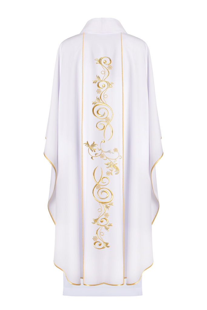 Marian liturgical chasuble with white embroidered bel